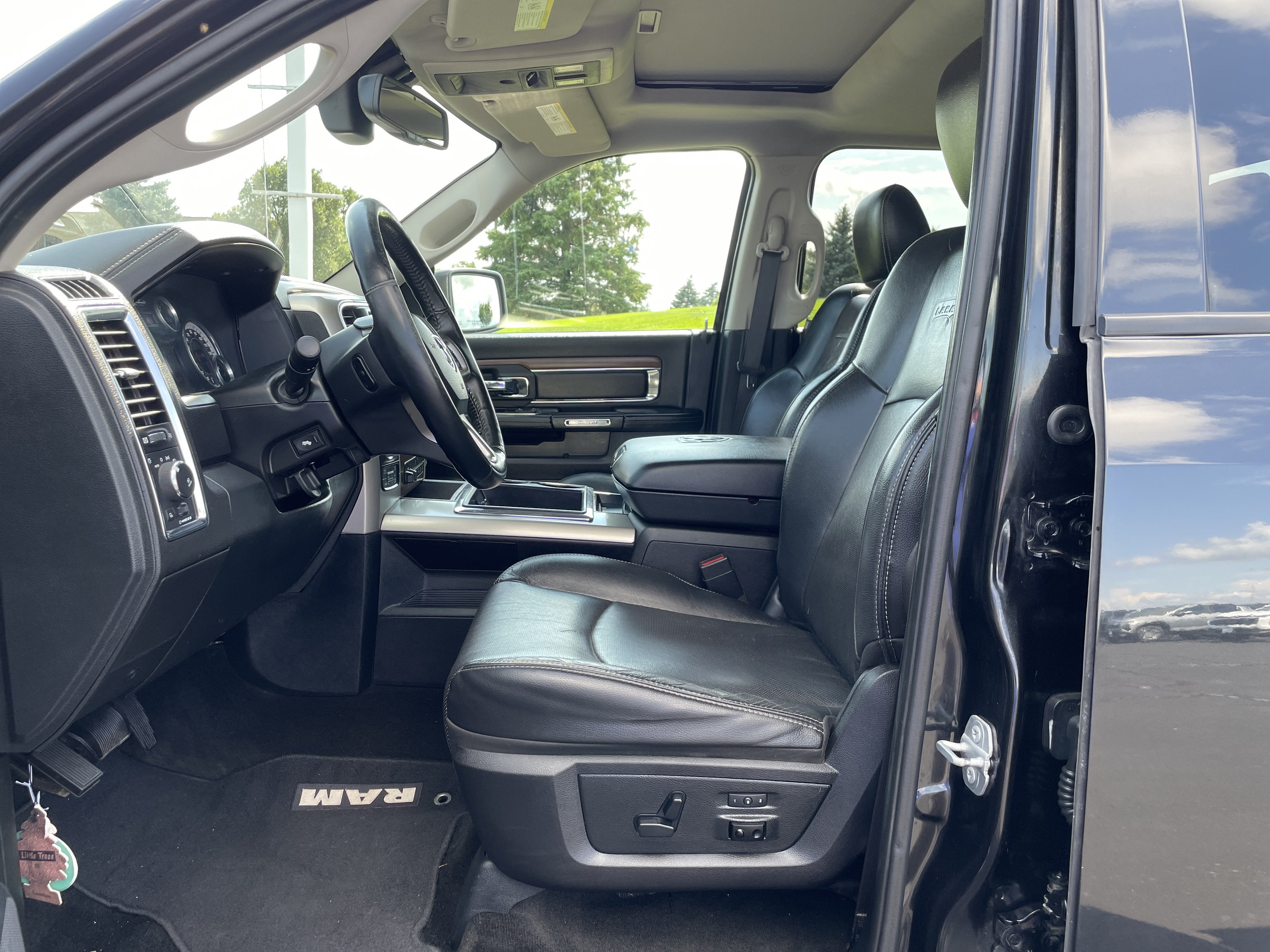 2015 RAM 1500 Laramie