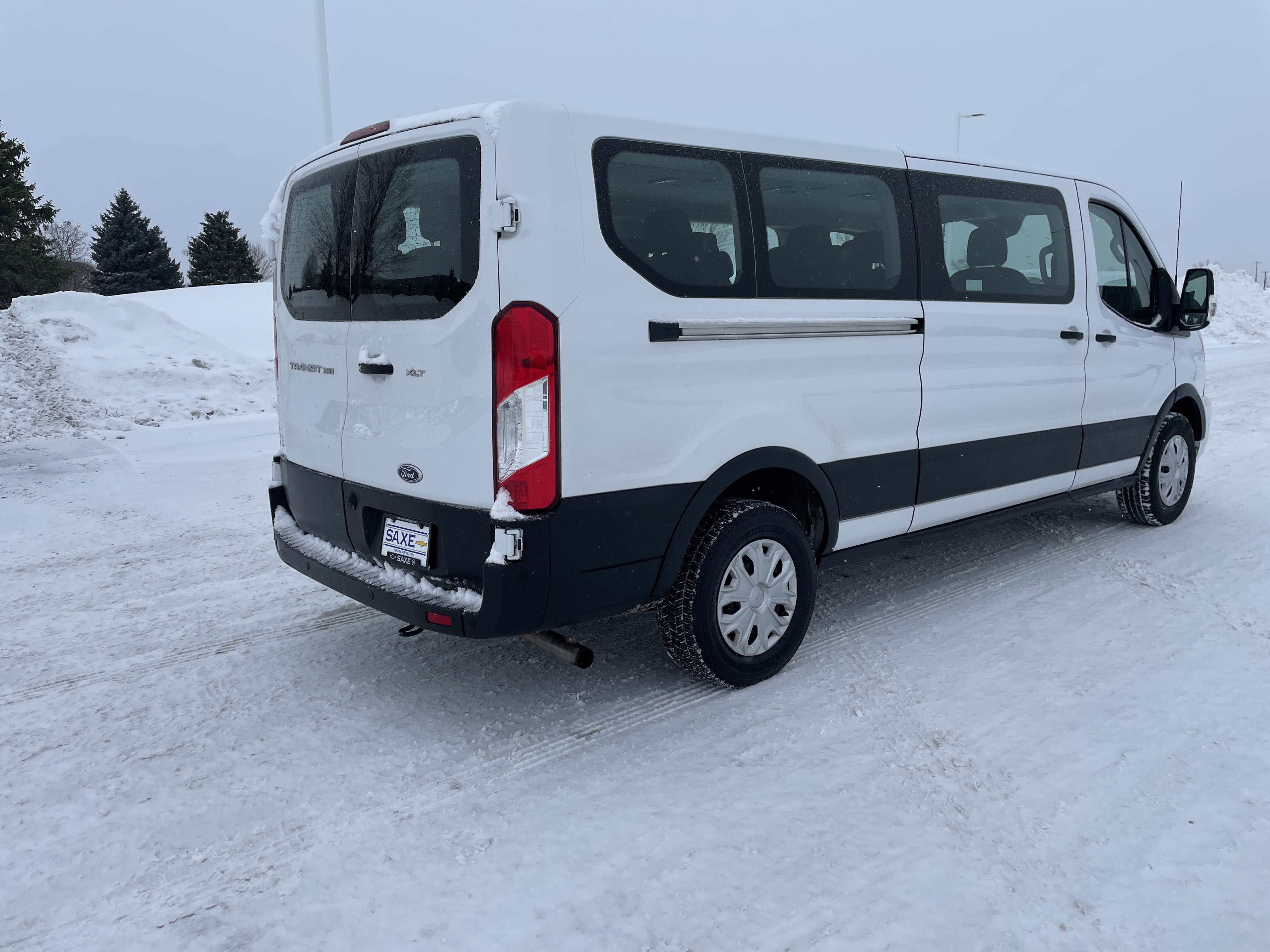 2022 Ford Transit Passenger Wagon XL