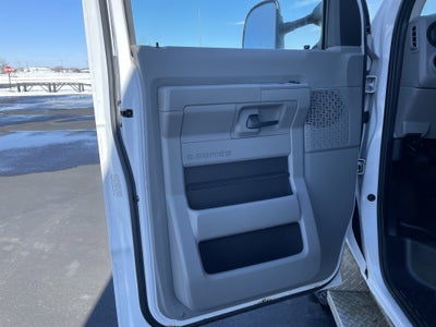 2016 Ford Econoline Commercial Cuta Base