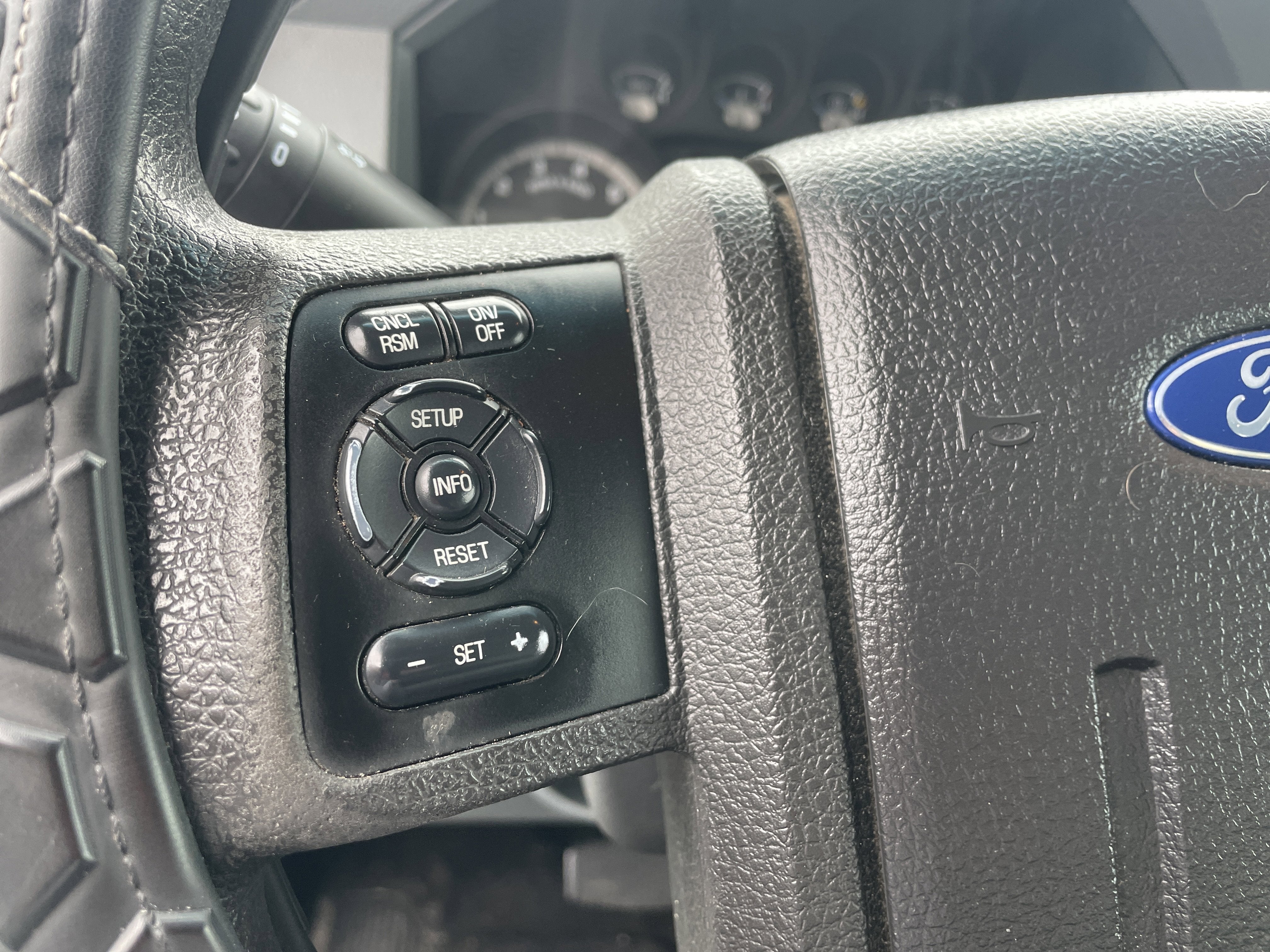 2016 Ford Super Duty F-350 SRW Lariat