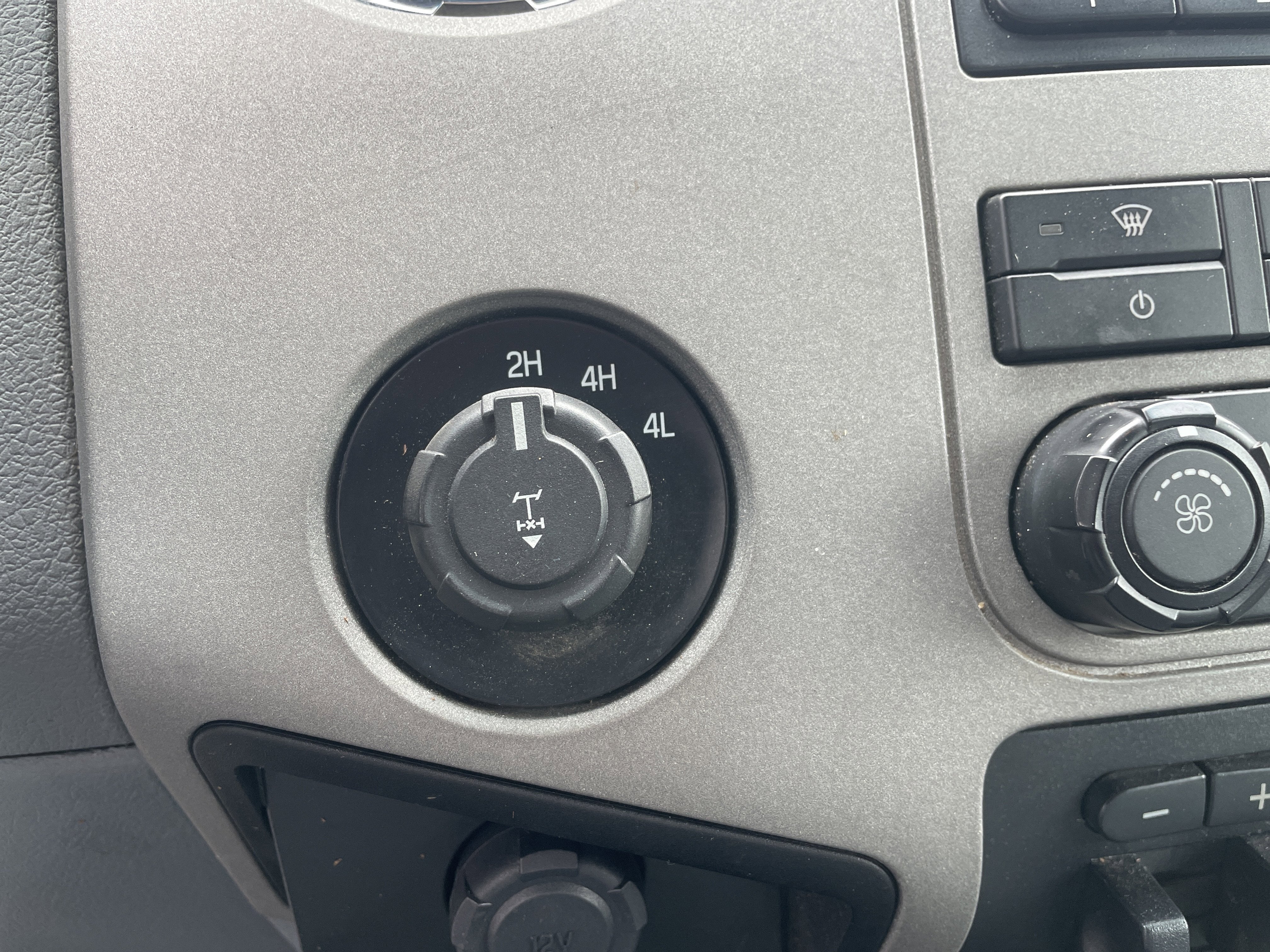 2016 Ford Super Duty F-350 SRW Lariat