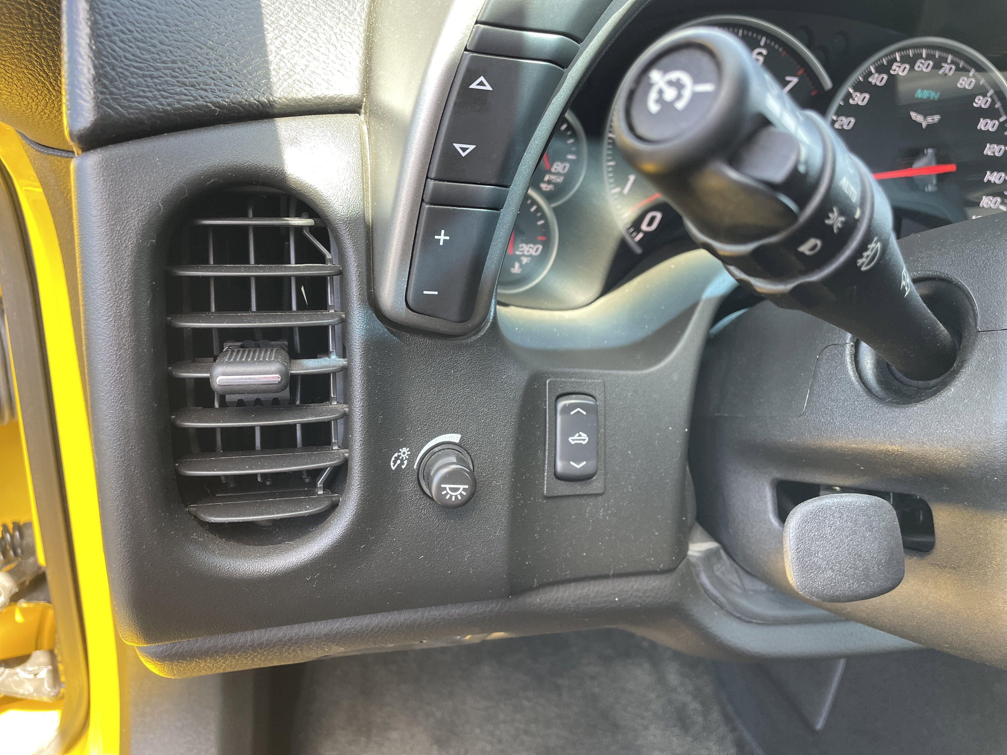 2005 Chevrolet Corvette Base