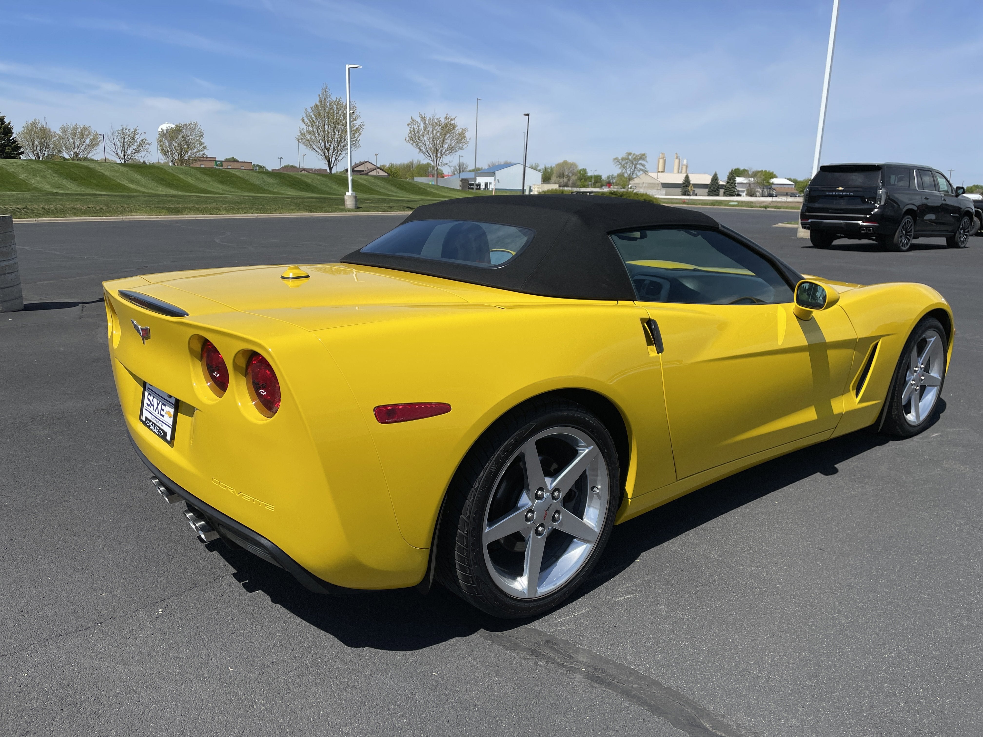 2005 Chevrolet Corvette Base