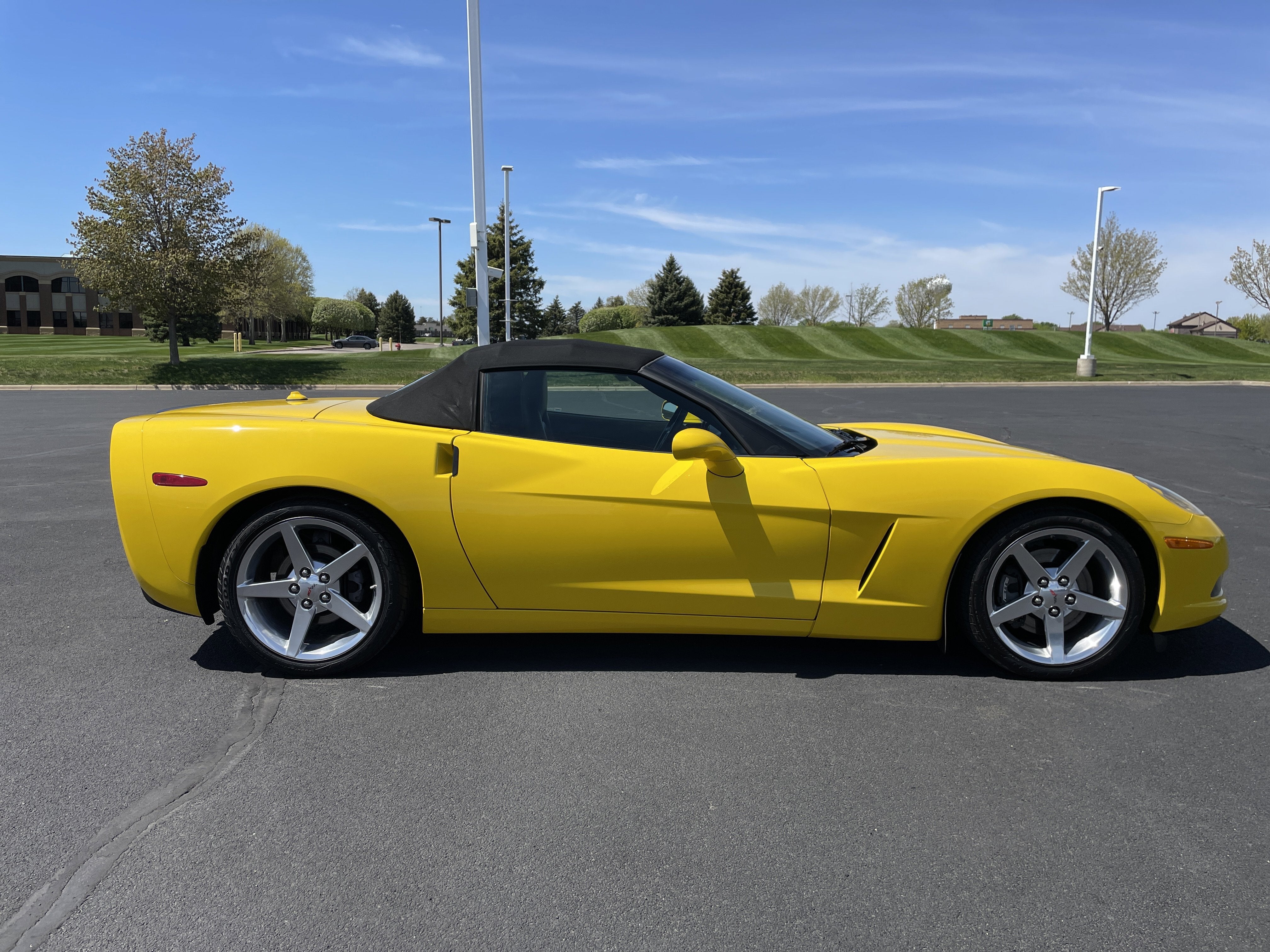 2005 Chevrolet Corvette Base
