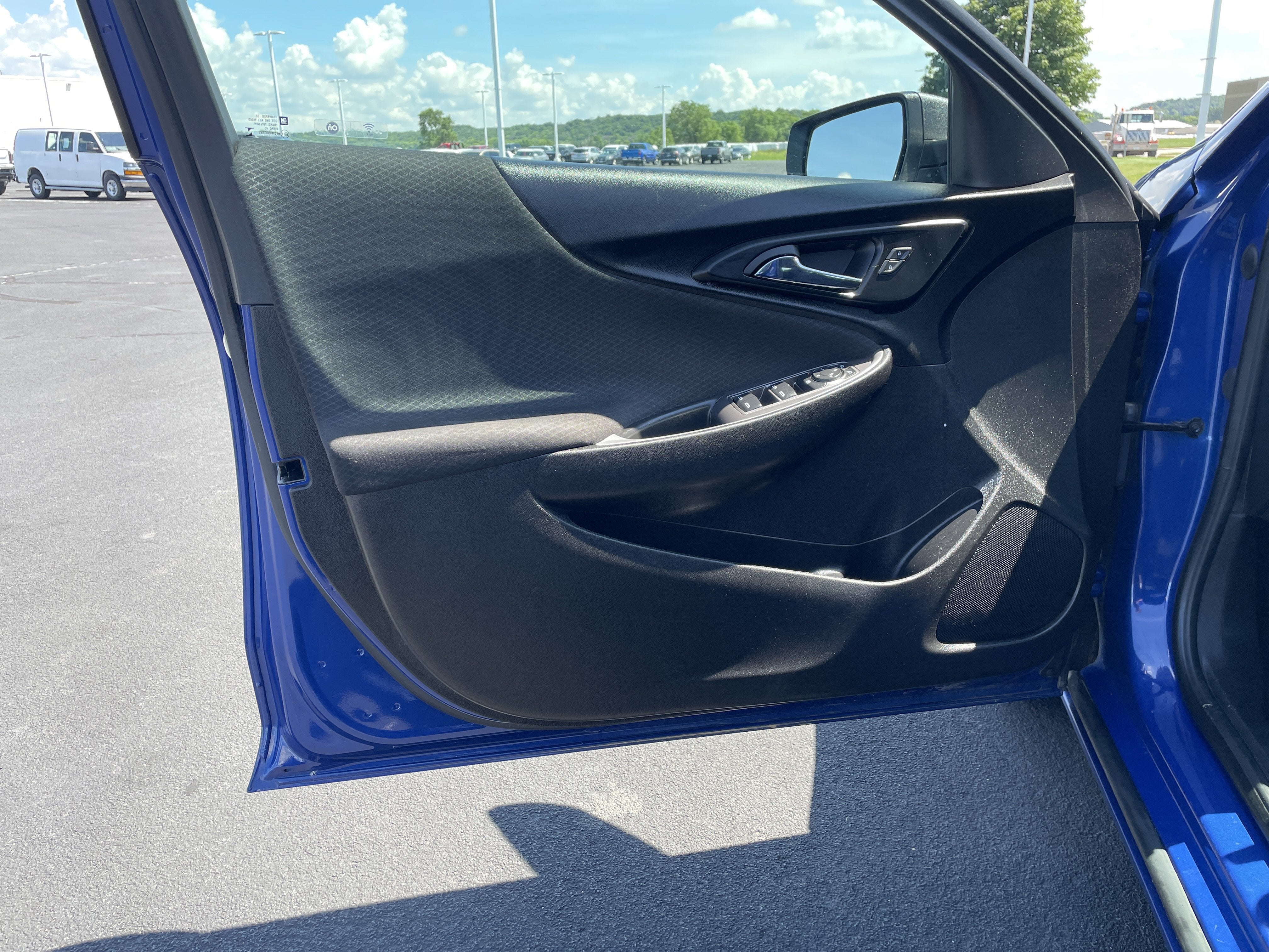 2023 Chevrolet Malibu LS