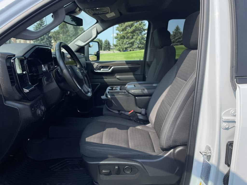 2025 Chevrolet Silverado 3500 HD LT
