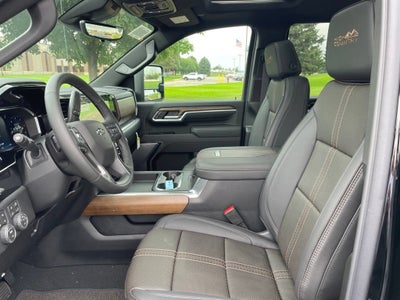 2026 Chevrolet Silverado 3500 HD High Country
