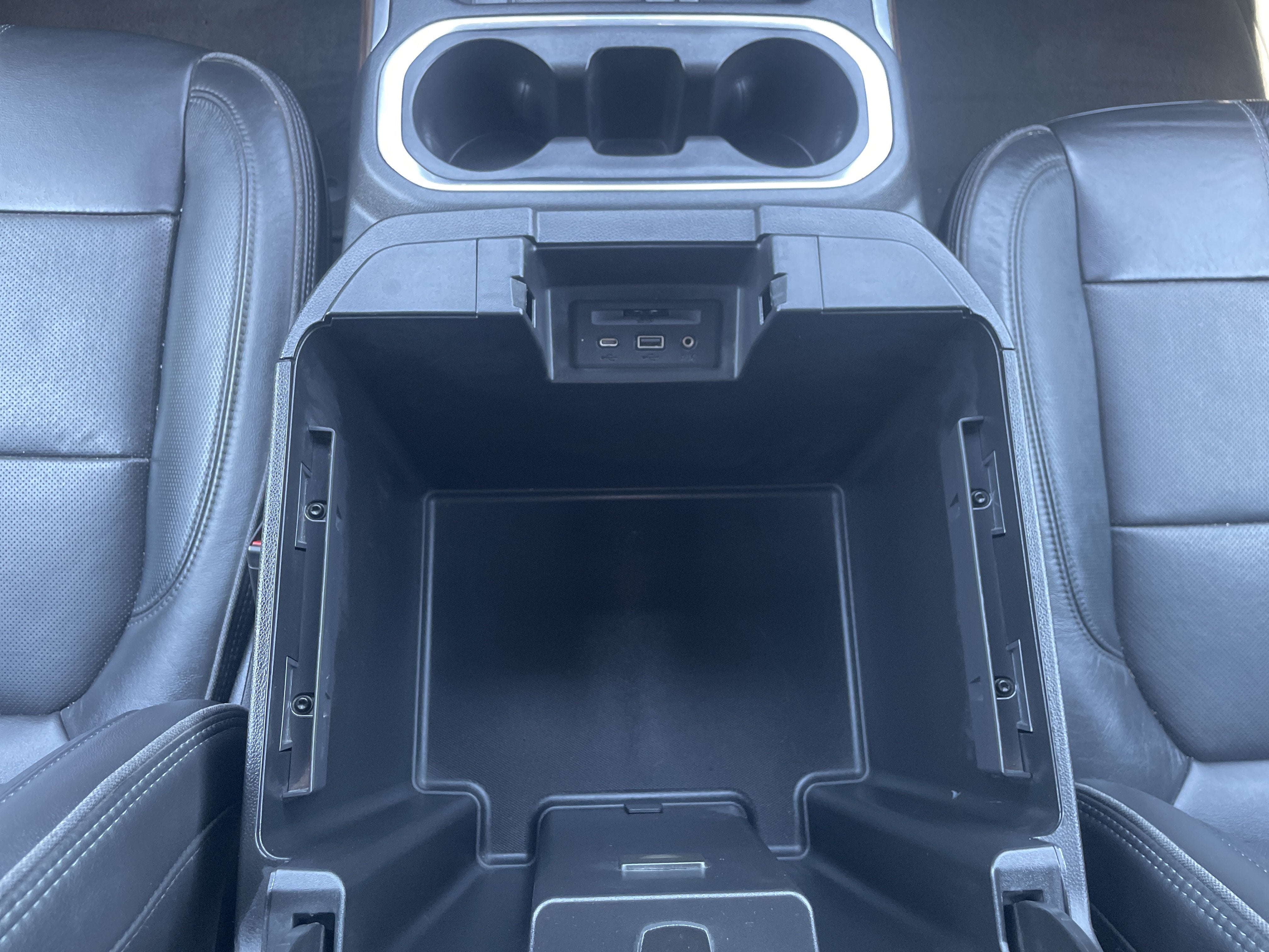 2022 Chevrolet Silverado 3500 HD High Country