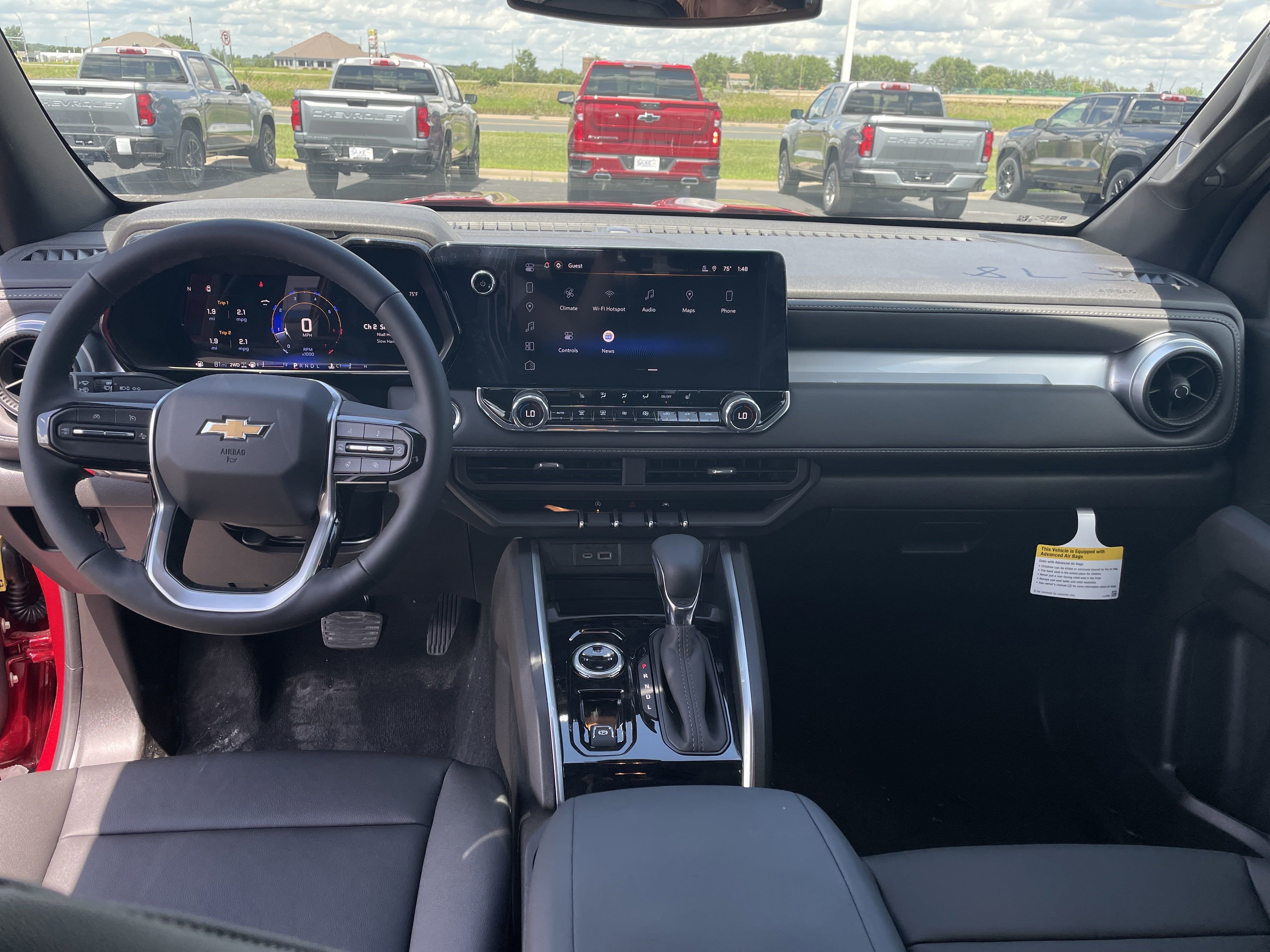 2025 Chevrolet Colorado WT/LT