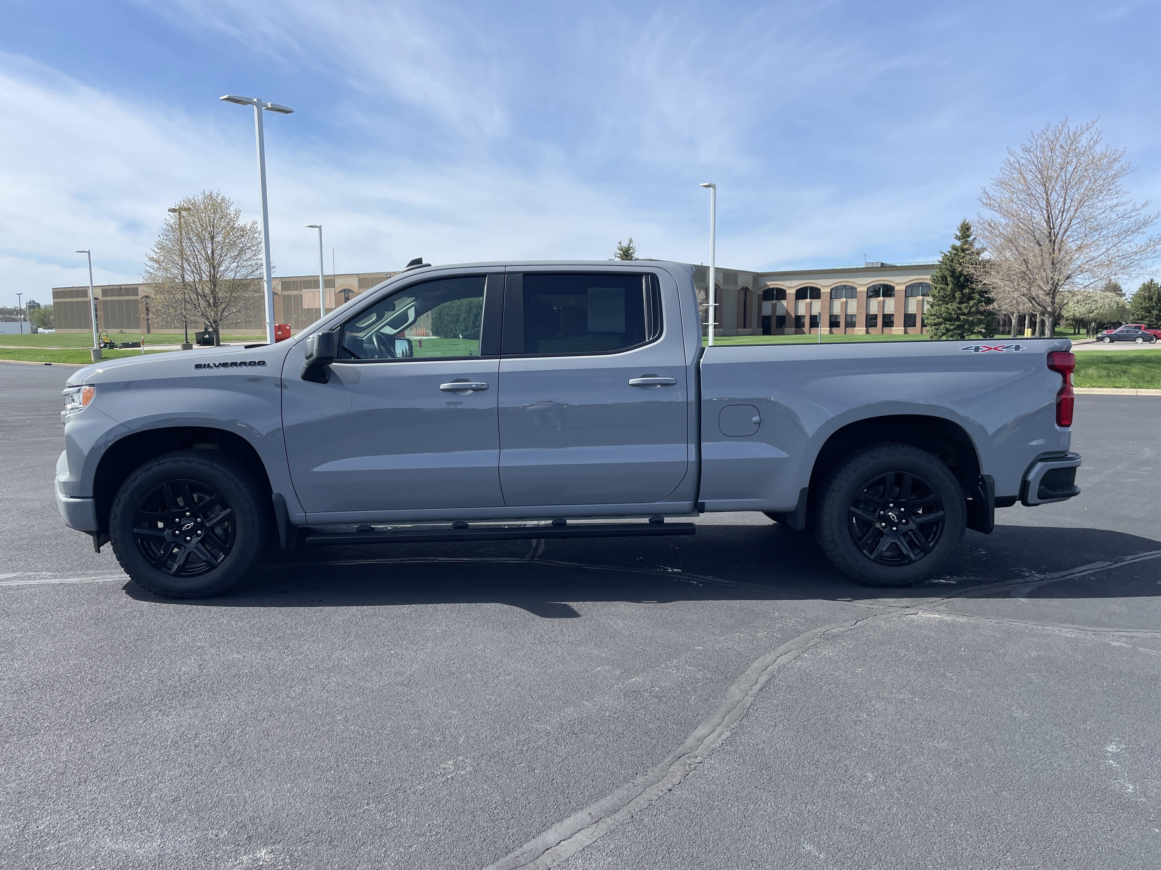 Used 2024 Chevrolet Silverado 1500 RST with VIN 1GCUDEEDXRZ152956 for sale in Belle Plaine, Minnesota