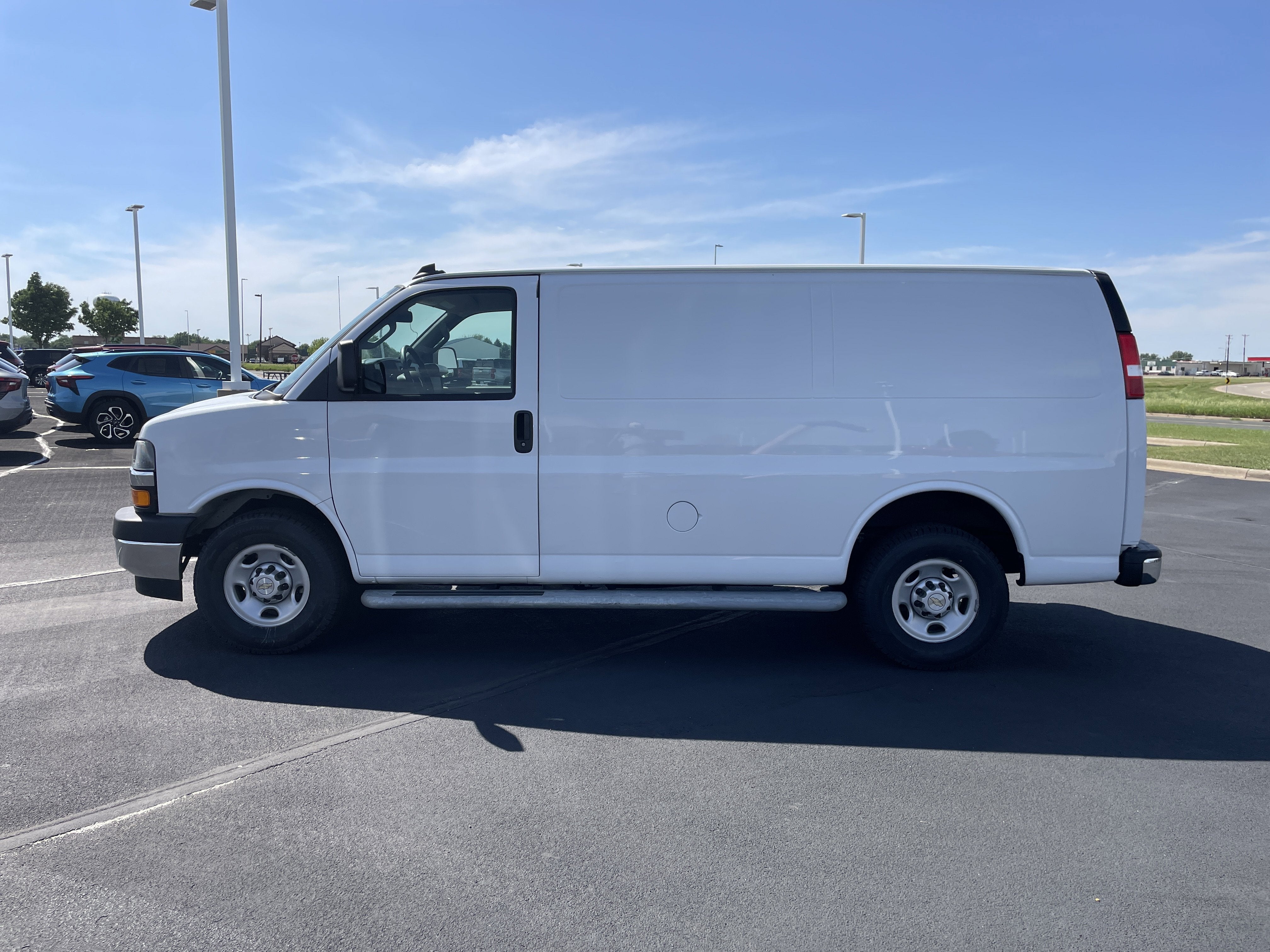 Used 2024 Chevrolet Express Cargo Work Van with VIN 1GCWGAFP0R1209293 for sale in Belle Plaine, Minnesota