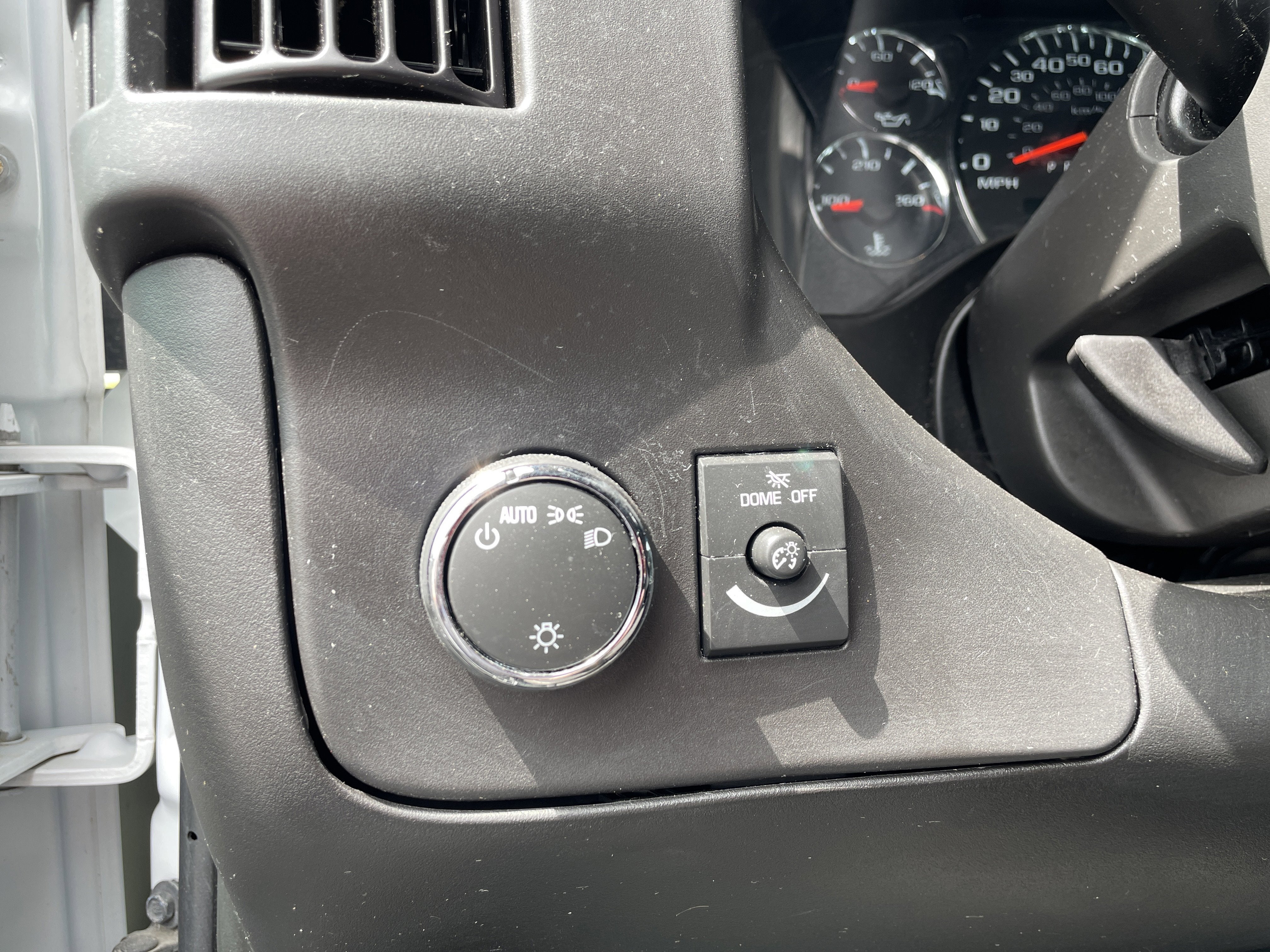 2024 Chevrolet Express Cargo 2500 WT