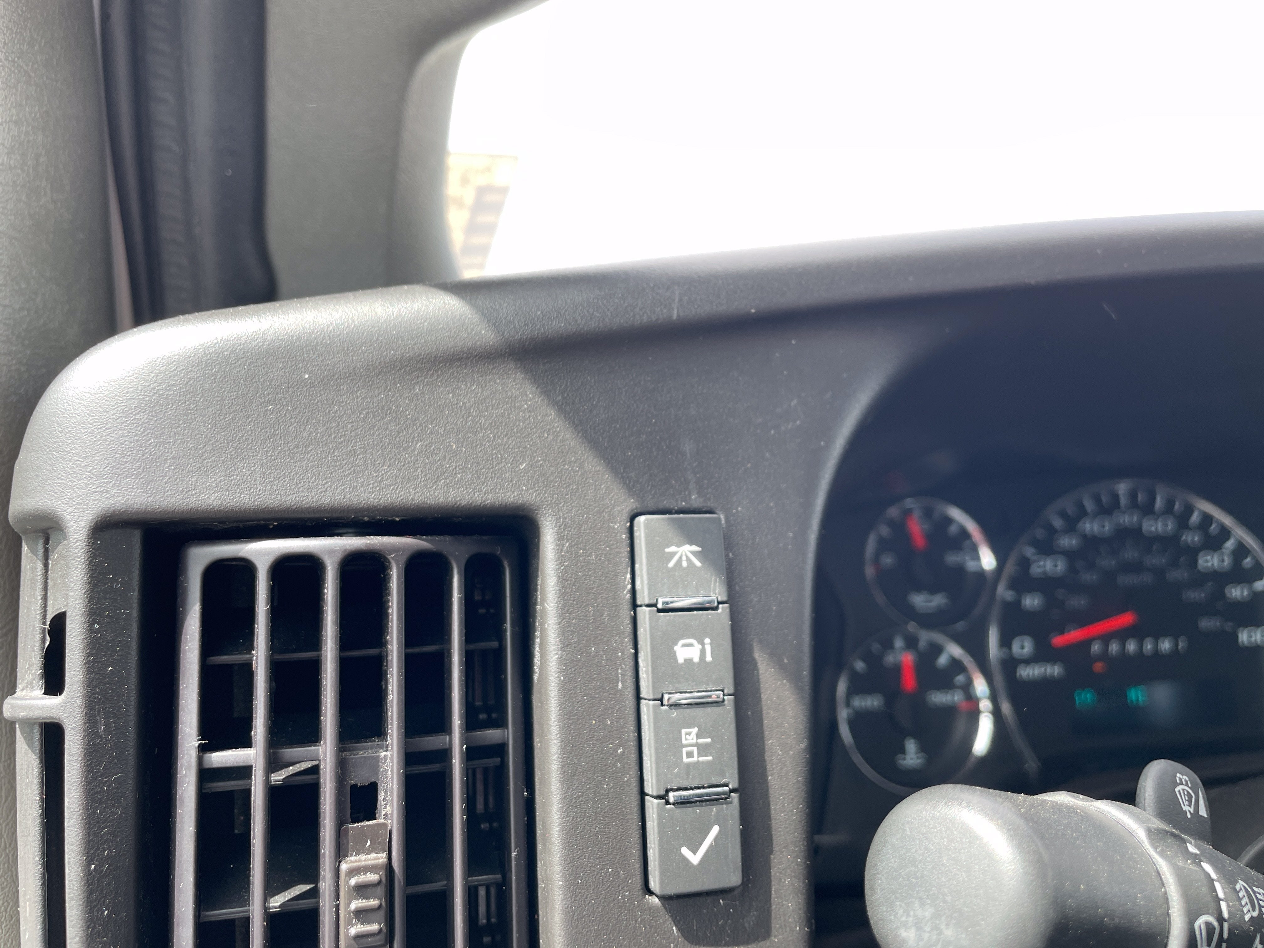 2024 Chevrolet Express Cargo 2500 WT