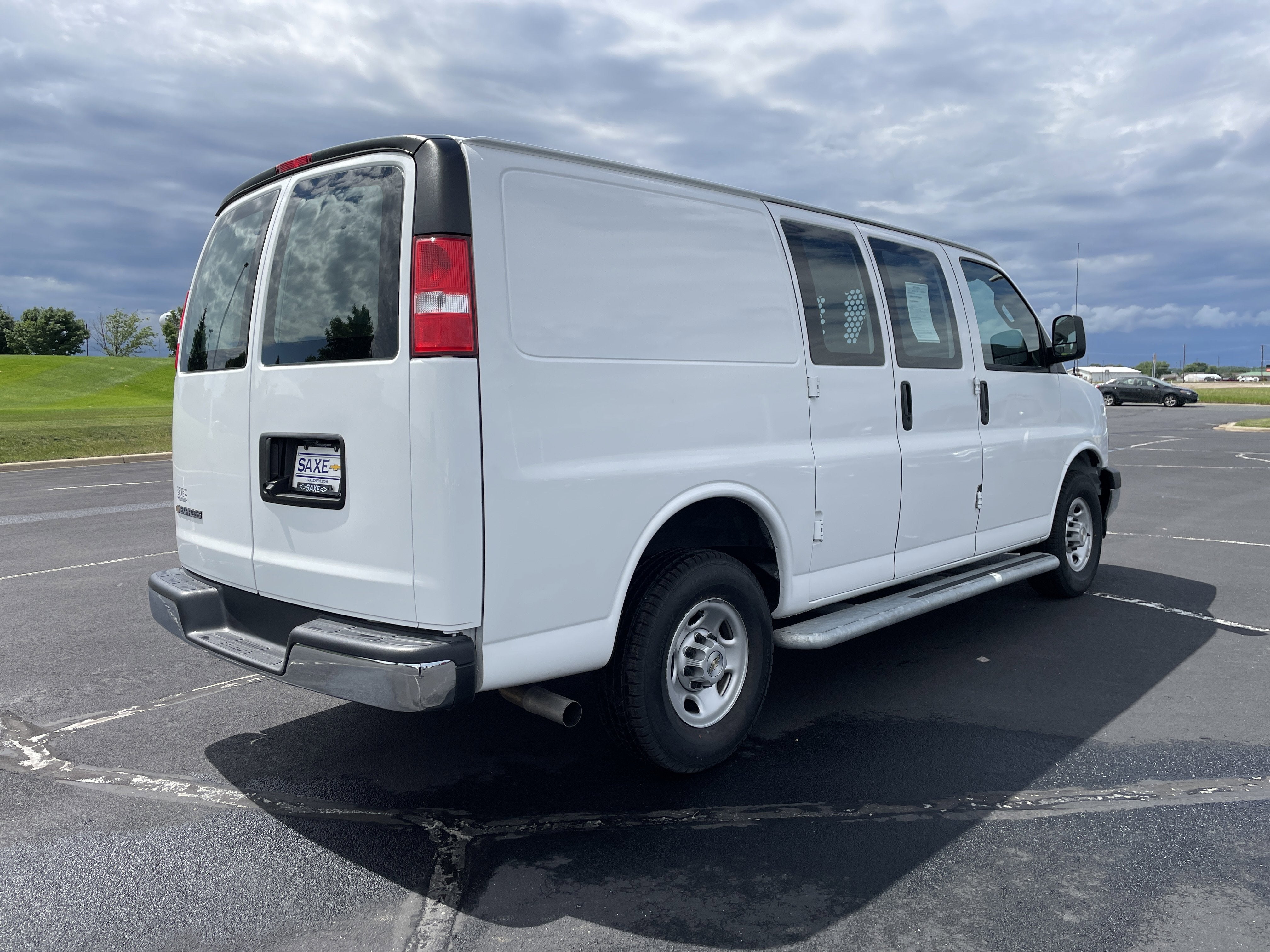 2024 Chevrolet Express Cargo 2500 WT