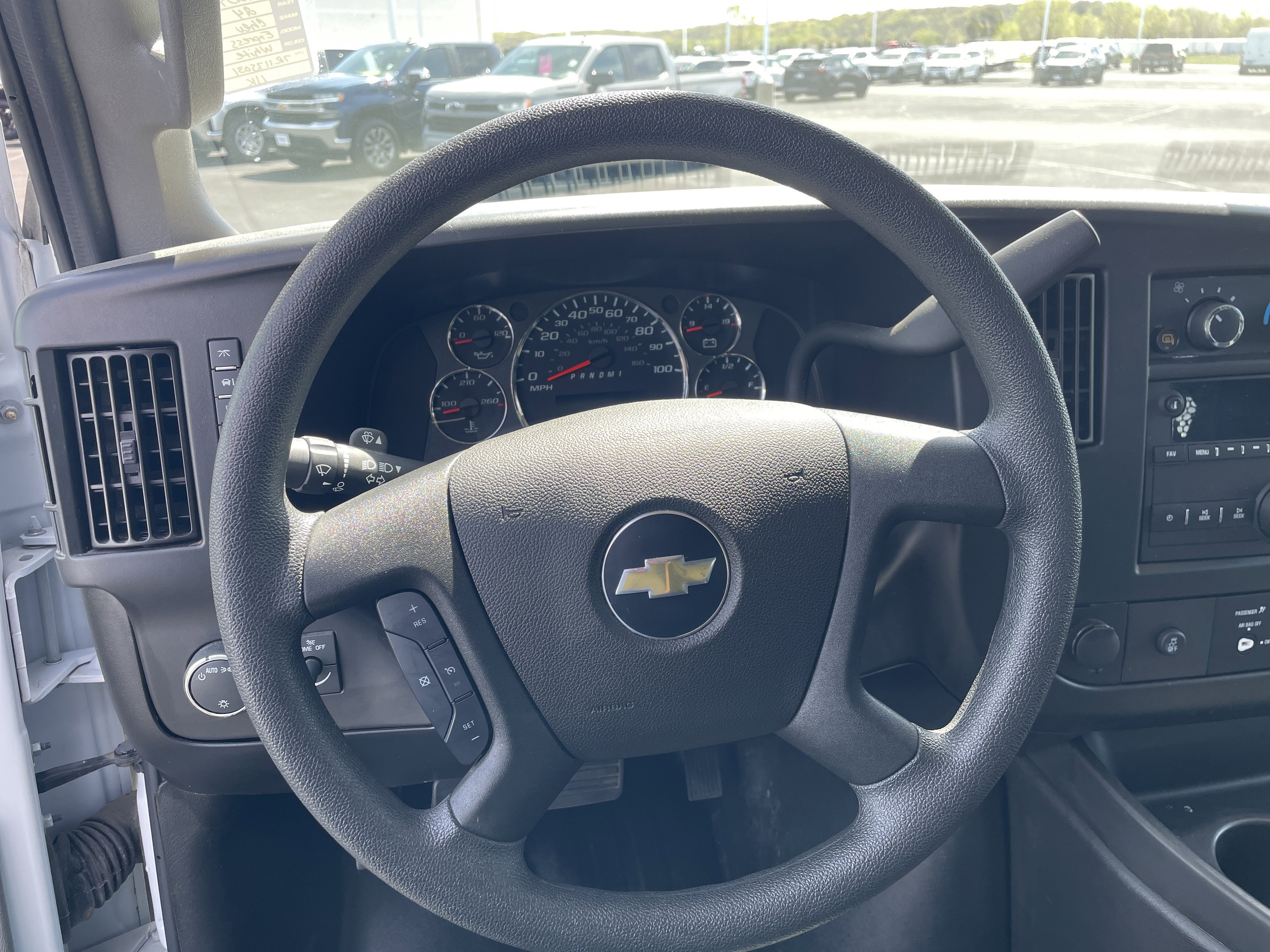 2024 Chevrolet Express Cargo 2500 WT