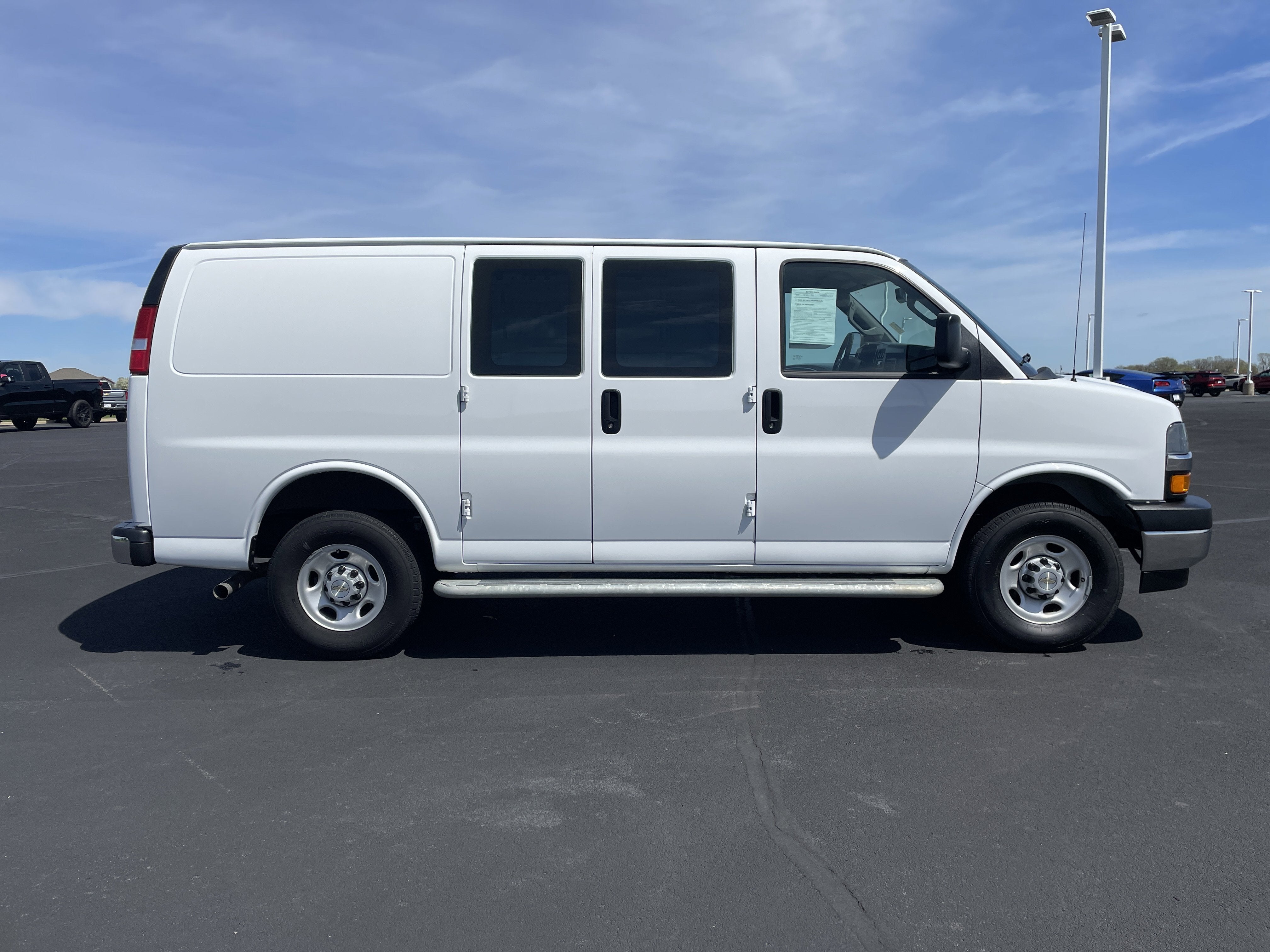 2024 Chevrolet Express Cargo Work Van - Photo 6