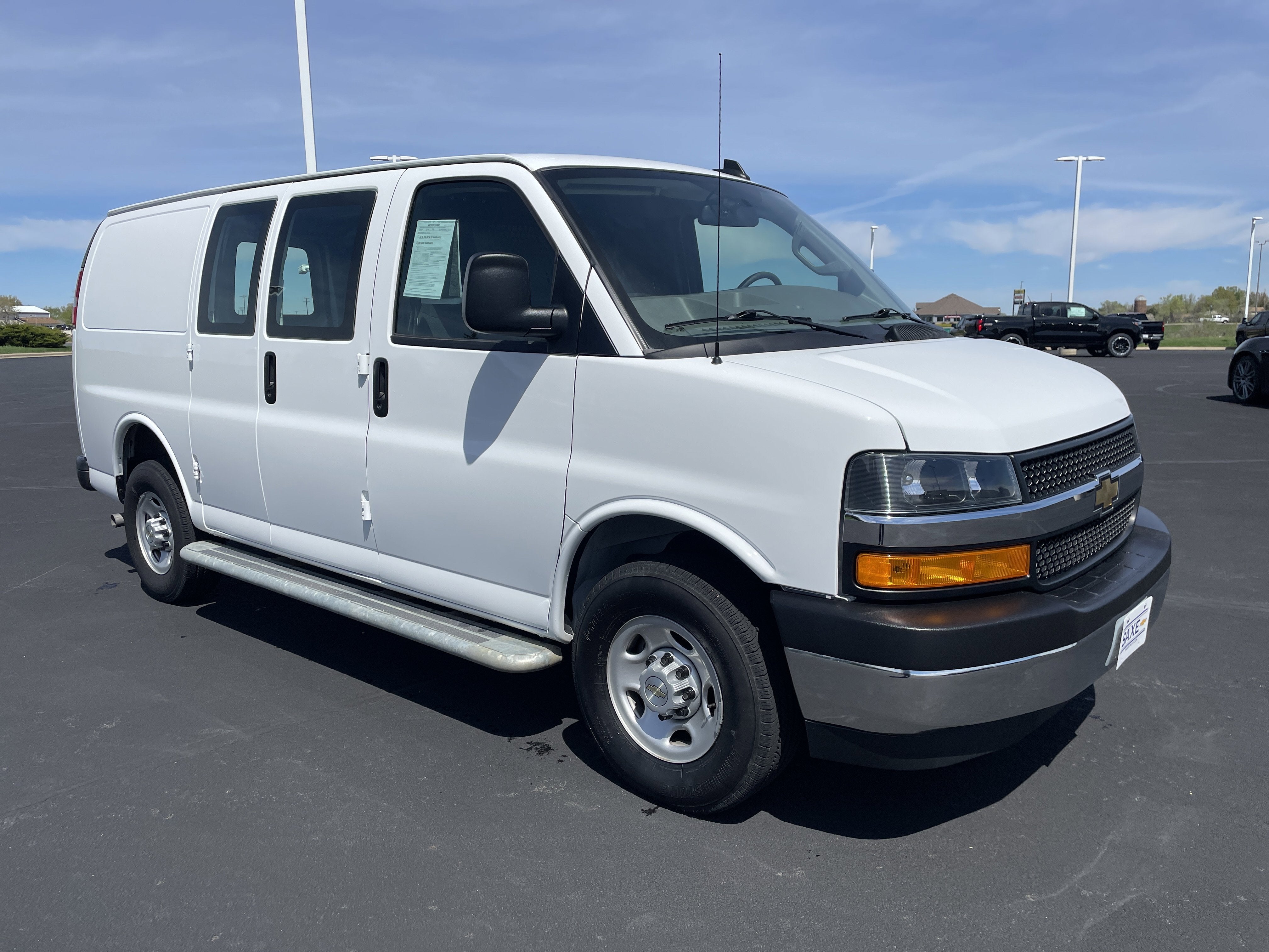 2024 Chevrolet Express Cargo 2500 WT