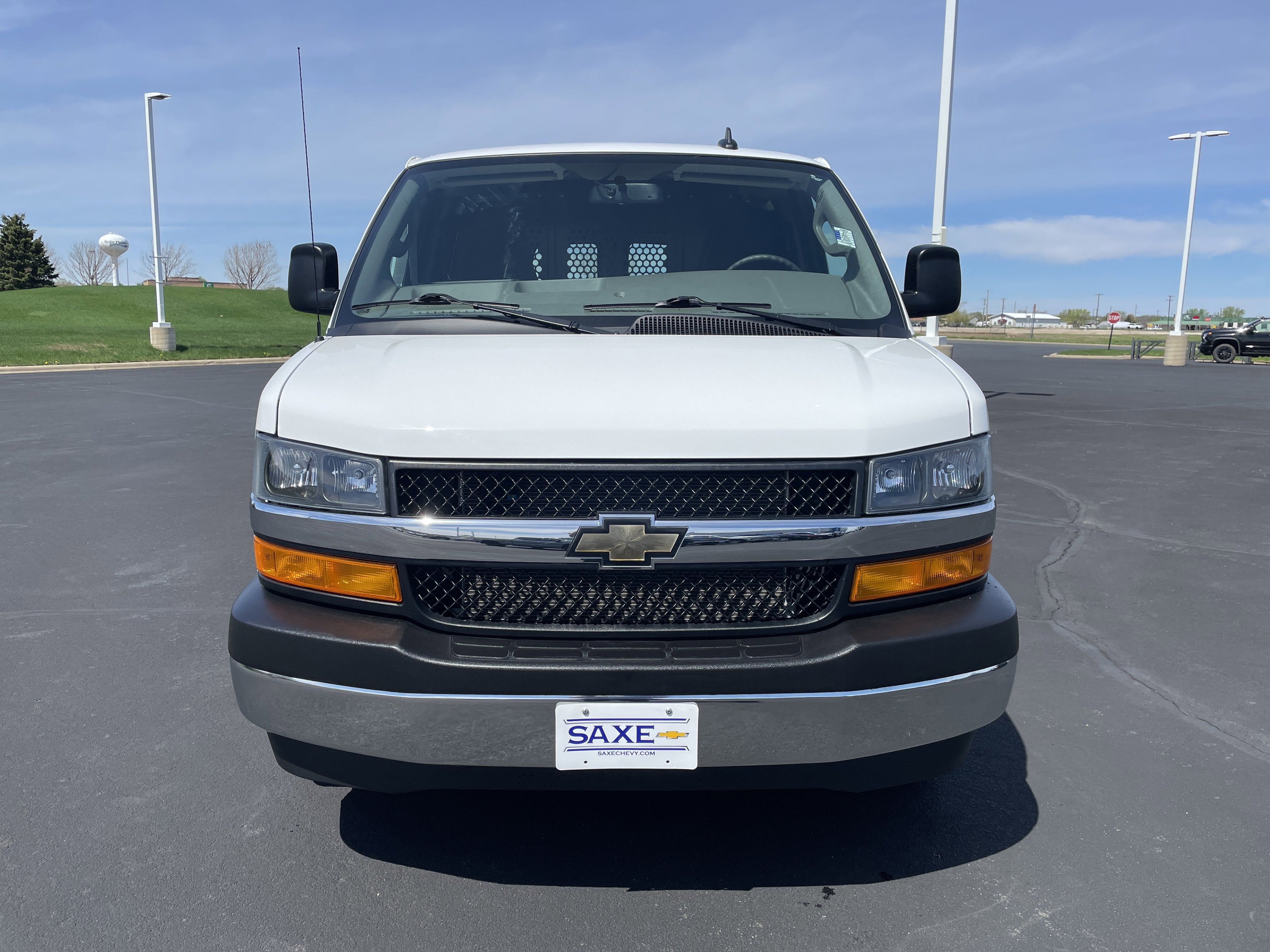 2024 Chevrolet Express Cargo Work Van - Photo 8