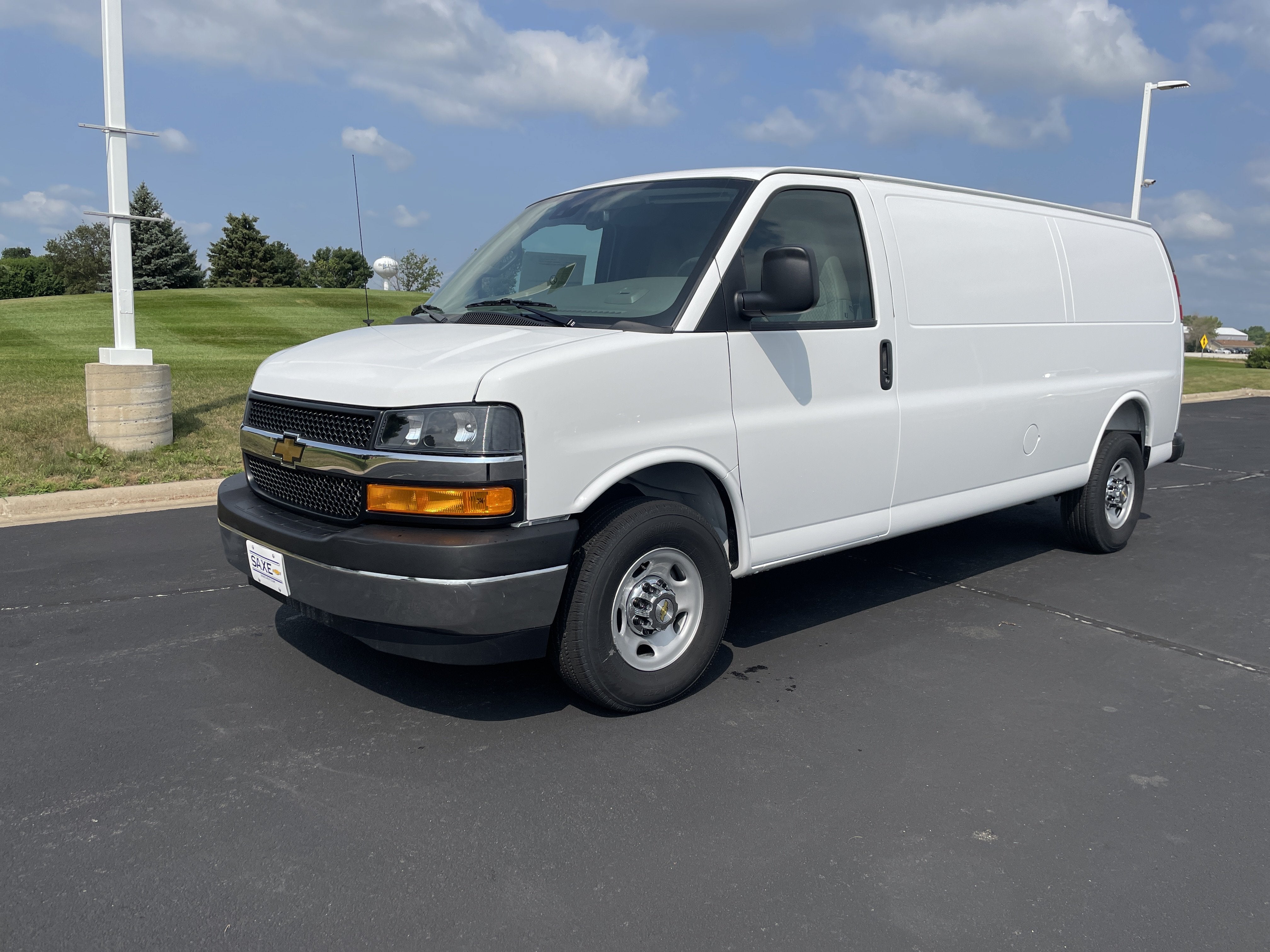 2026 Chevrolet Express Cargo WT
