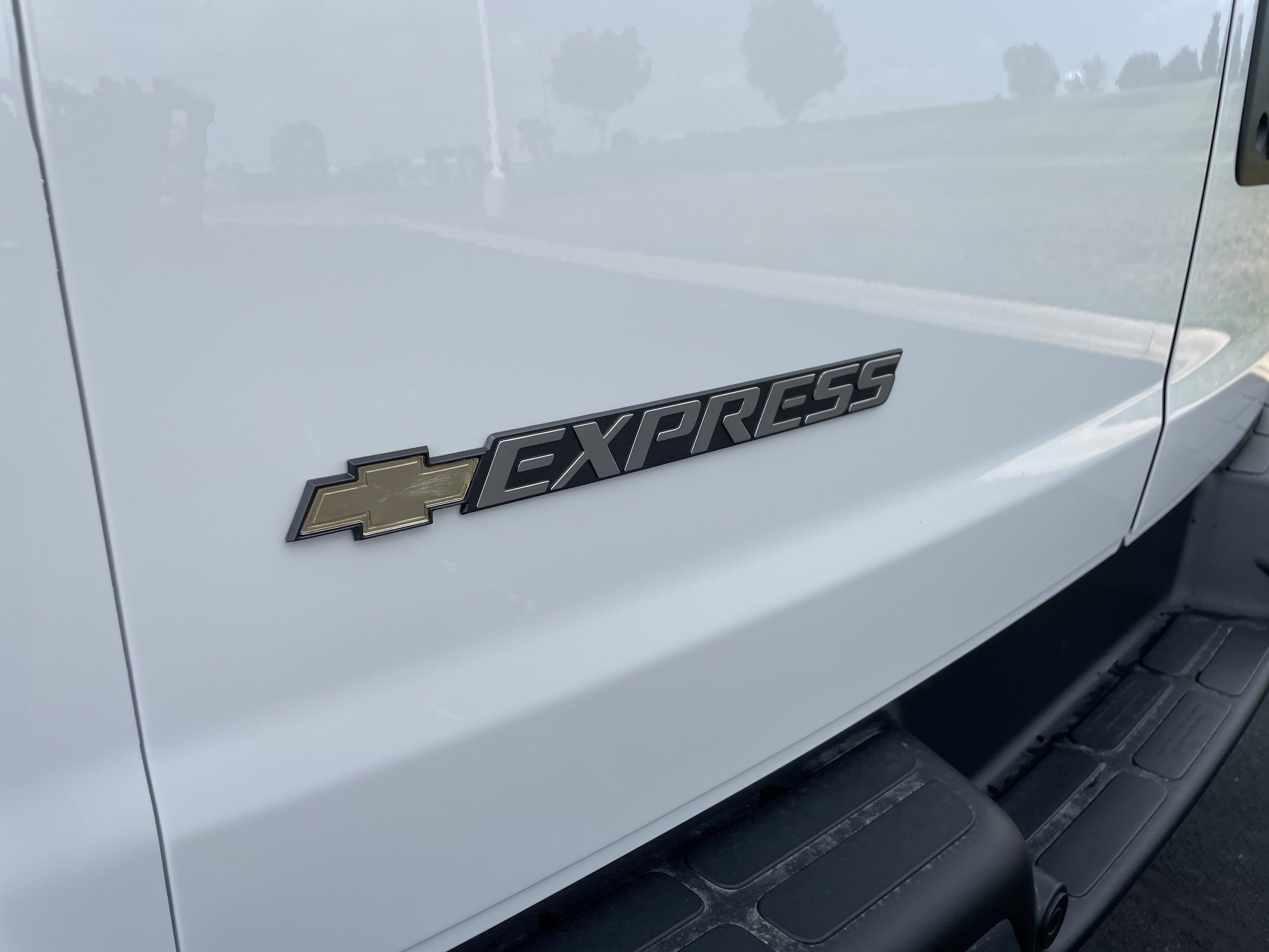2026 Chevrolet Express Cargo WT