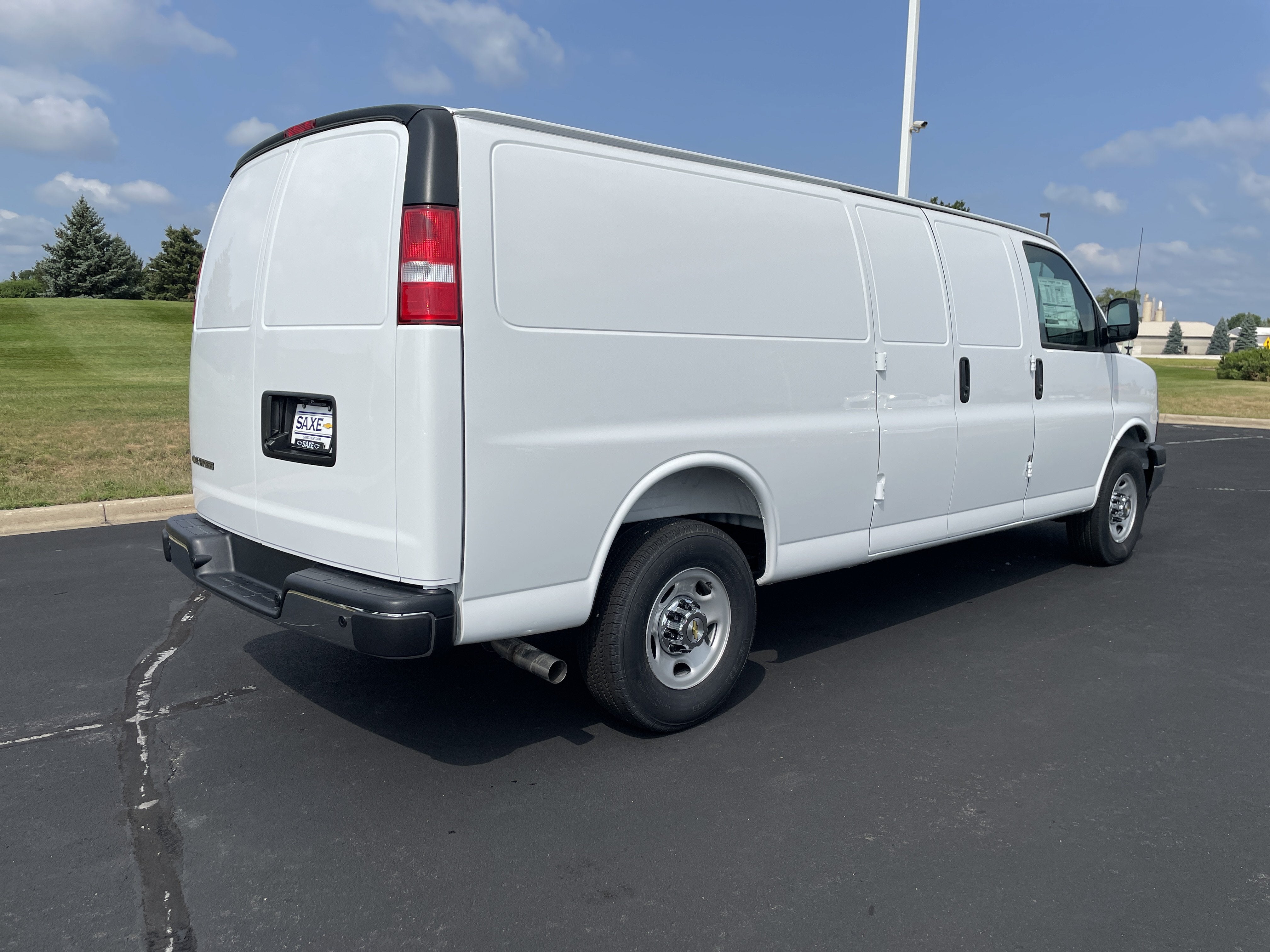 2026 Chevrolet Express Cargo WT