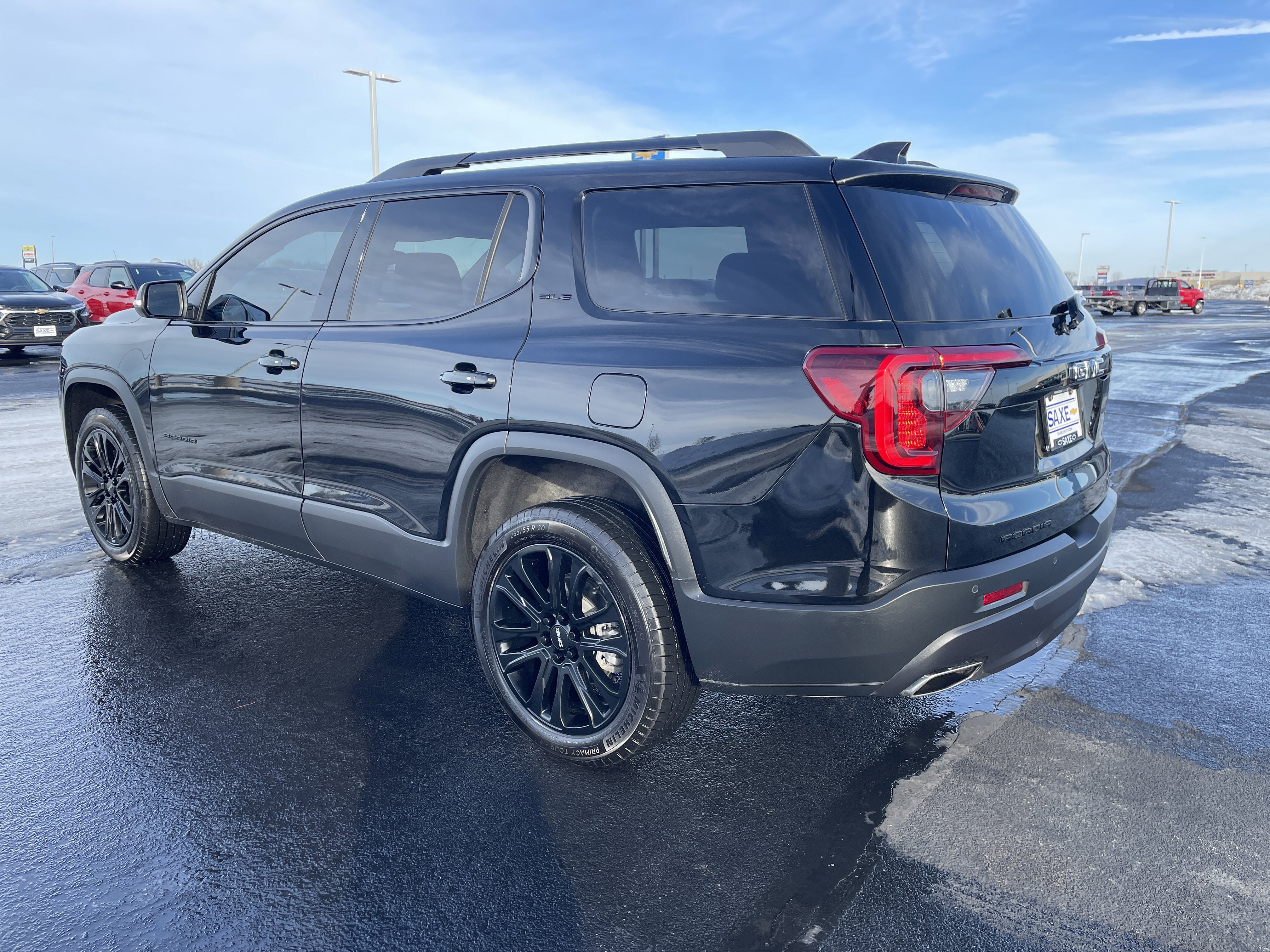 2023 GMC Acadia SLE