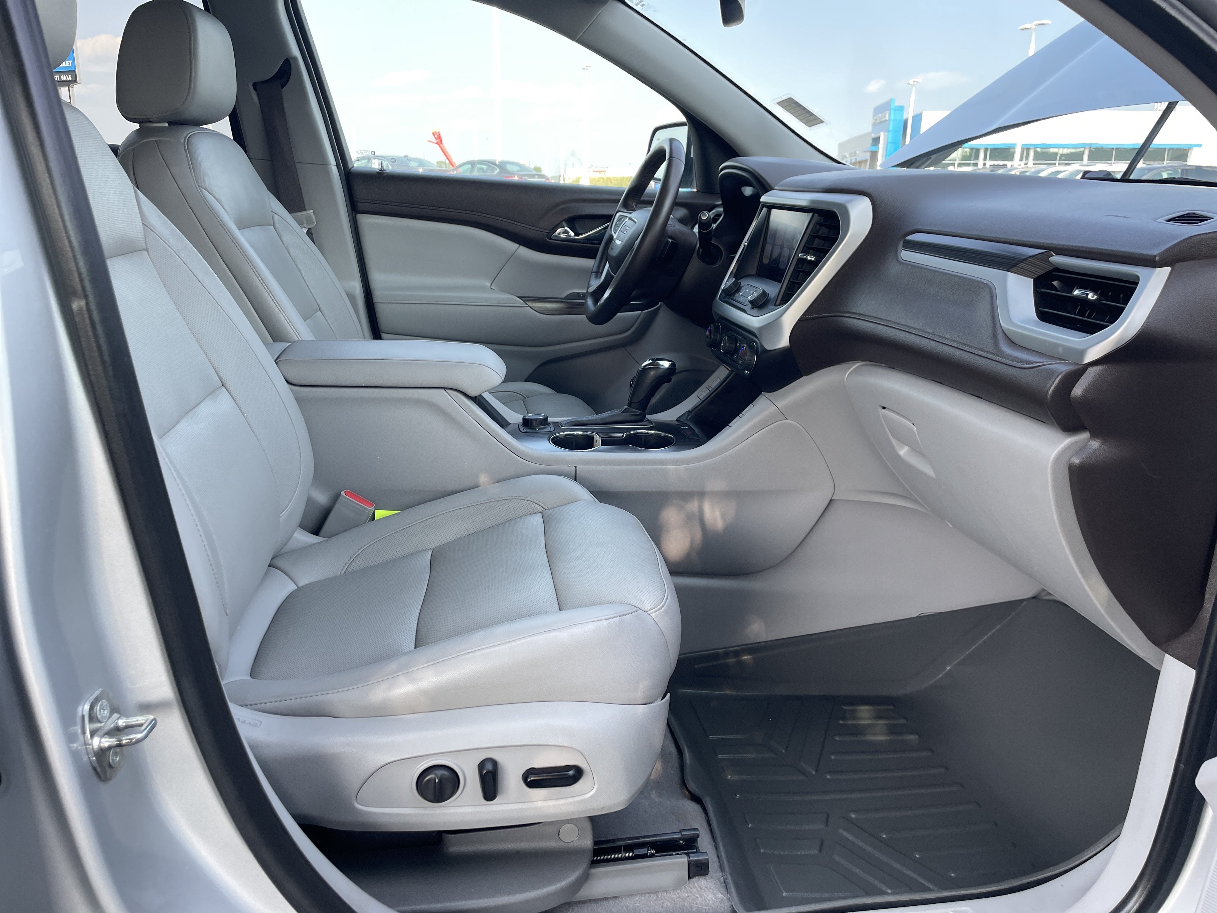 2019 GMC Acadia SLT