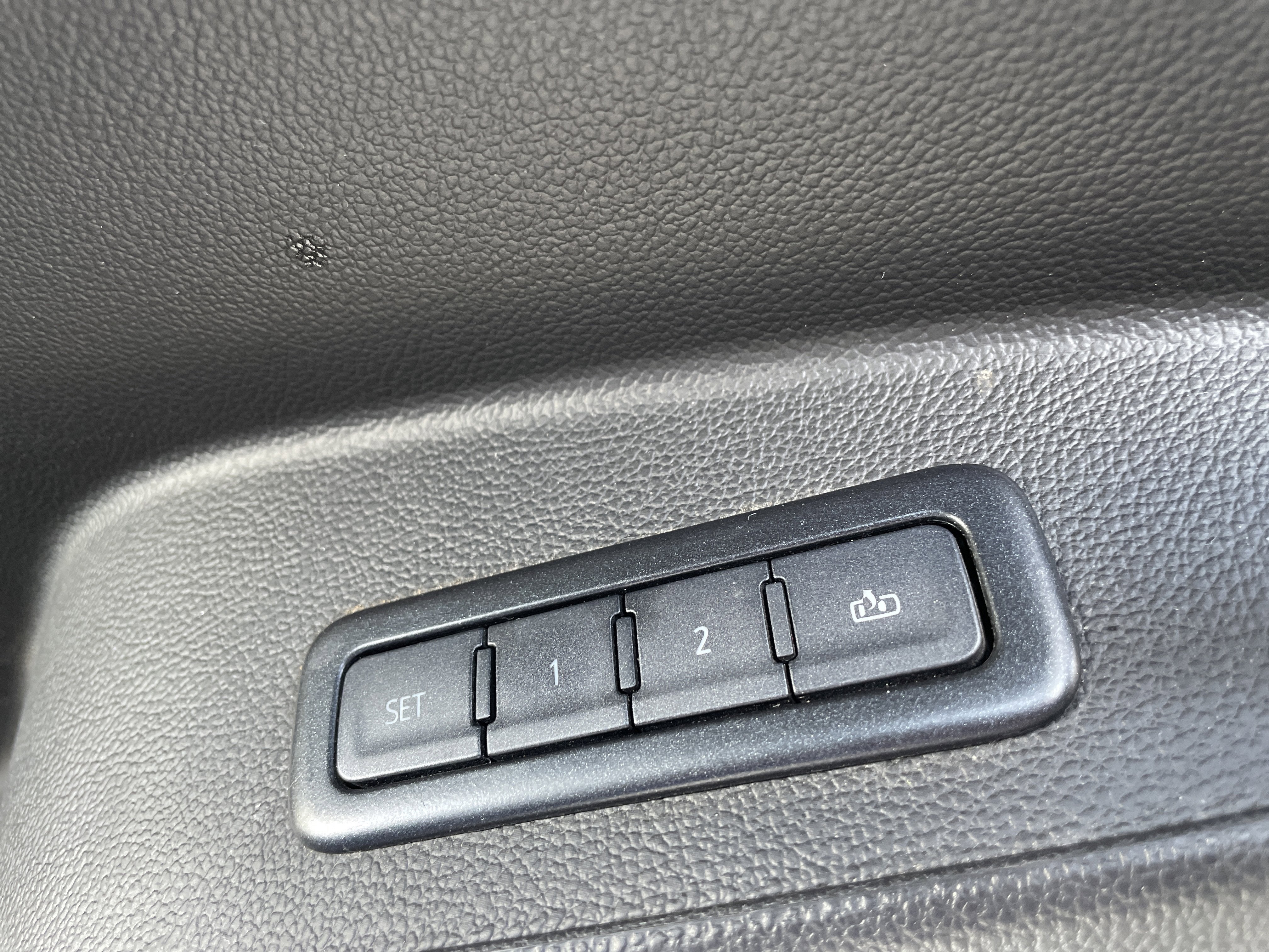 2020 GMC Yukon XL SLT