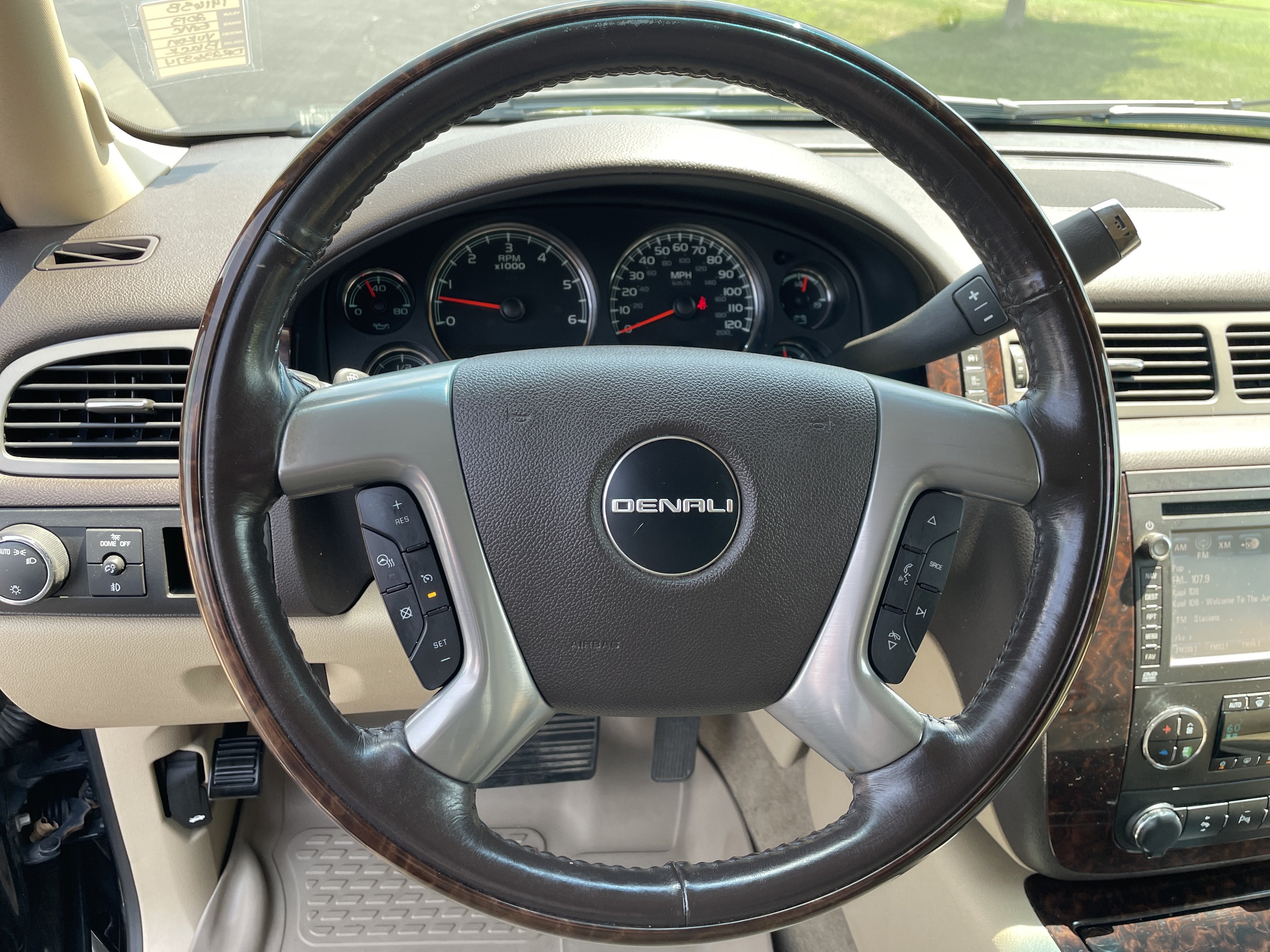 2013 GMC Yukon XL Denali