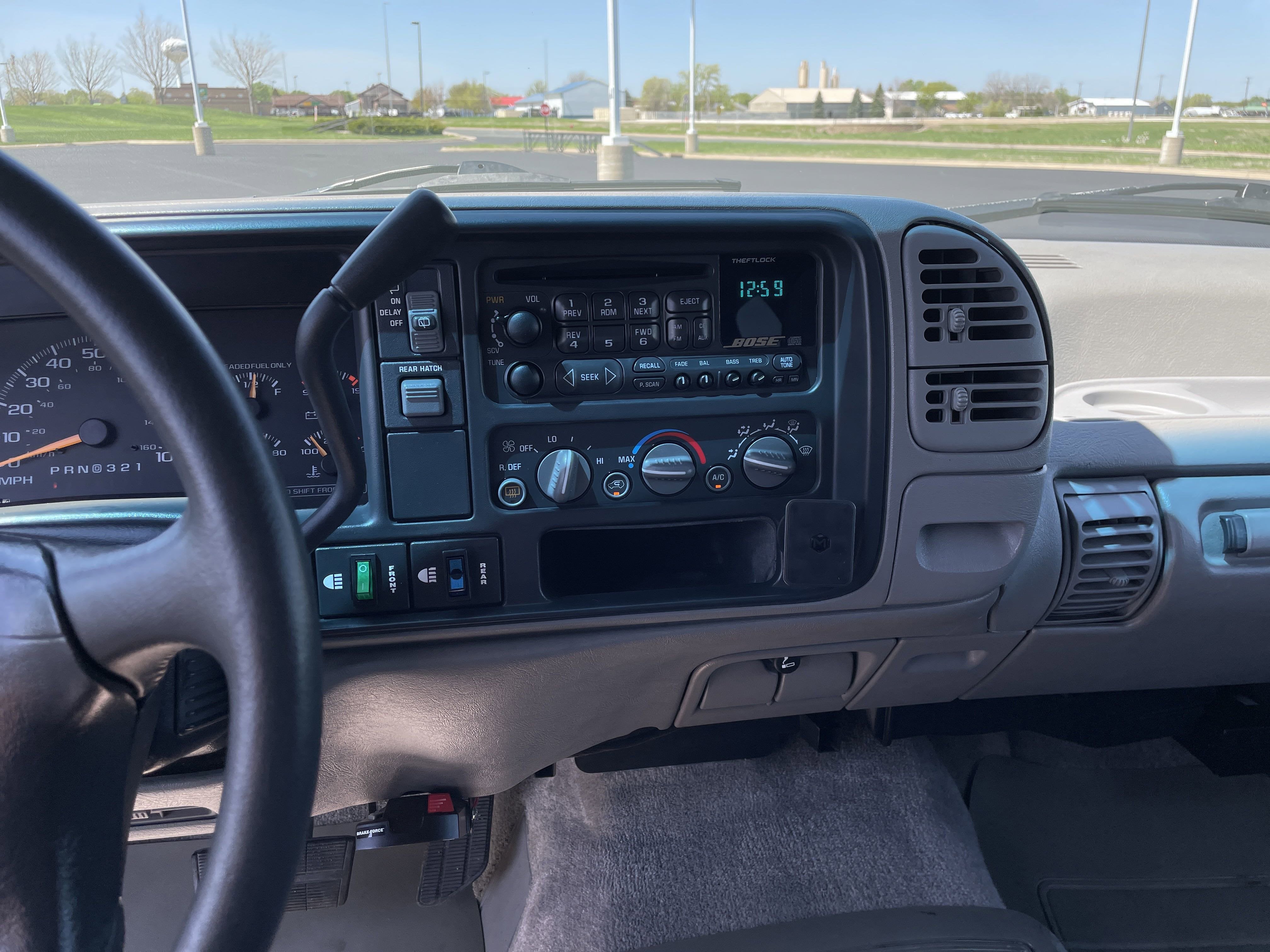 1996 Chevrolet Tahoe Base