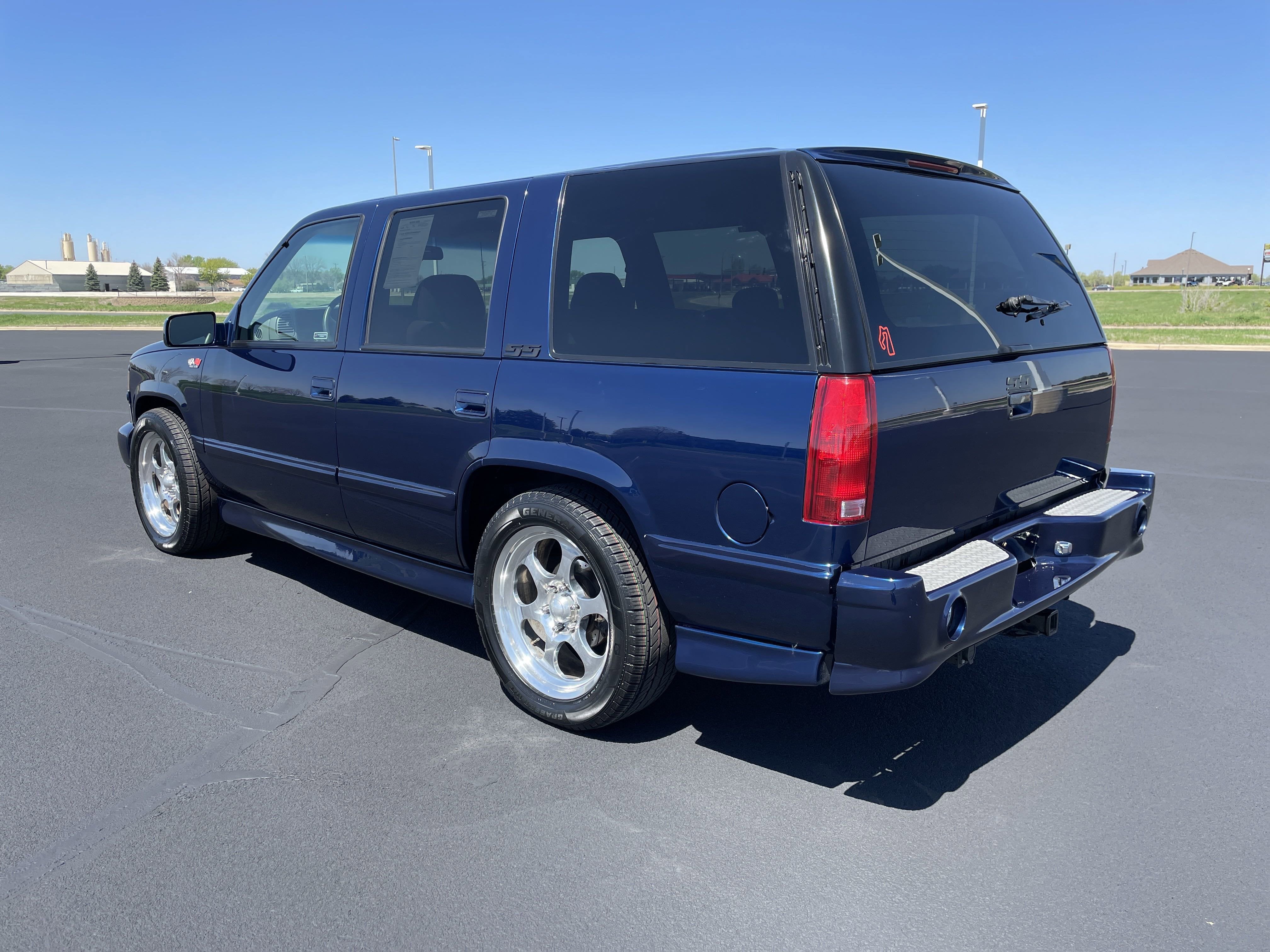1996 Chevrolet Tahoe Base