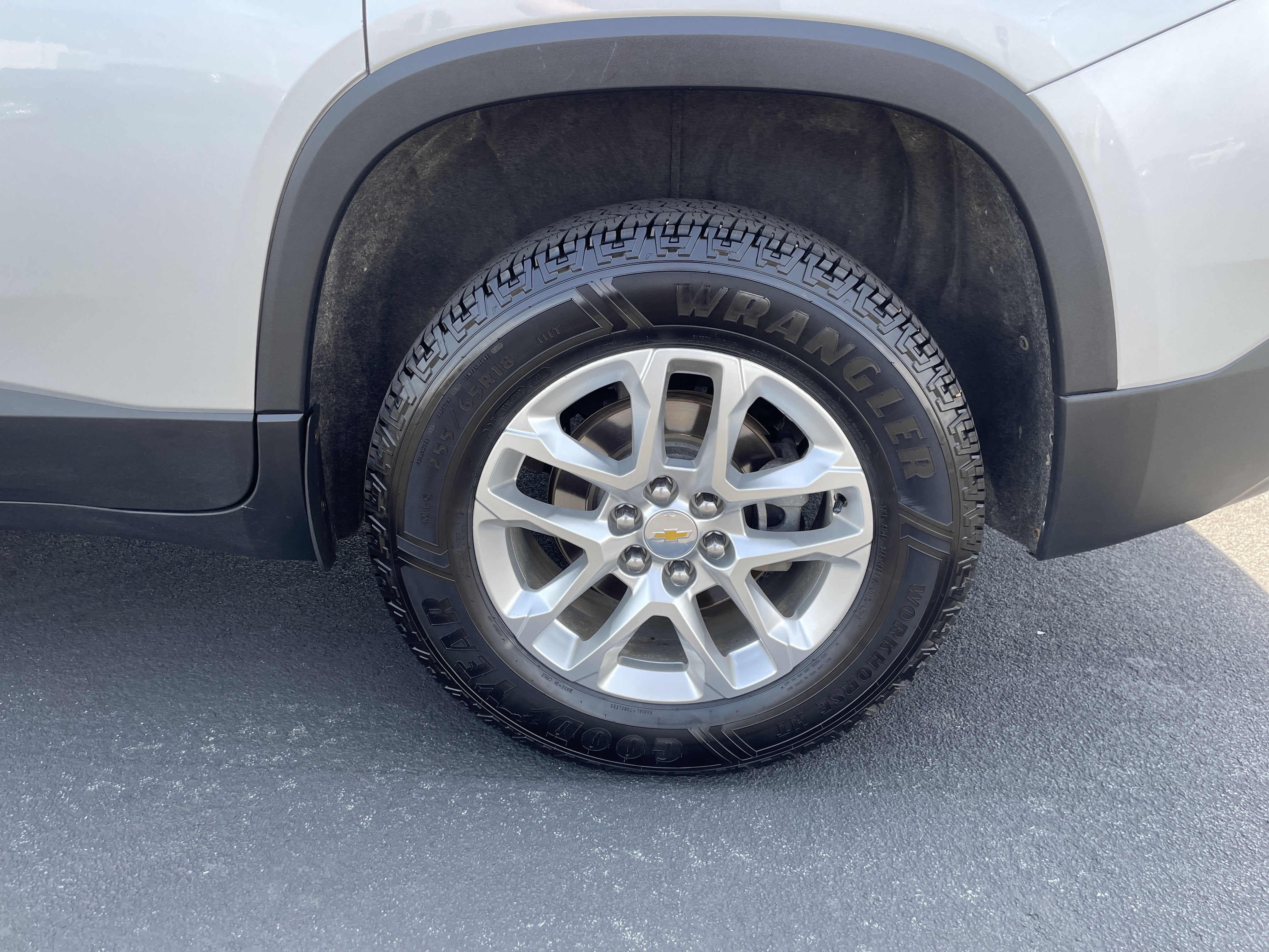 2021 Chevrolet Traverse LS