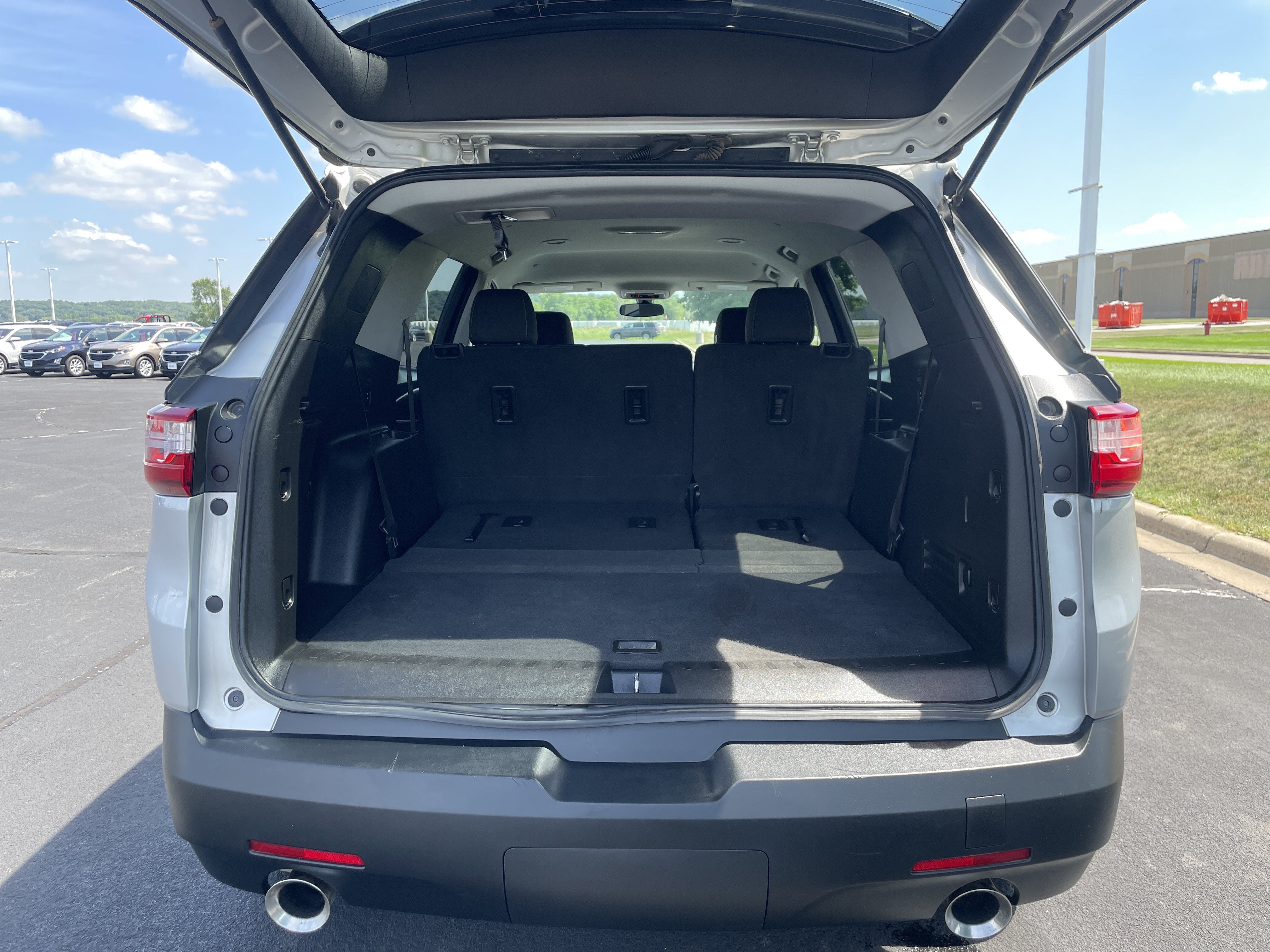 2021 Chevrolet Traverse LS