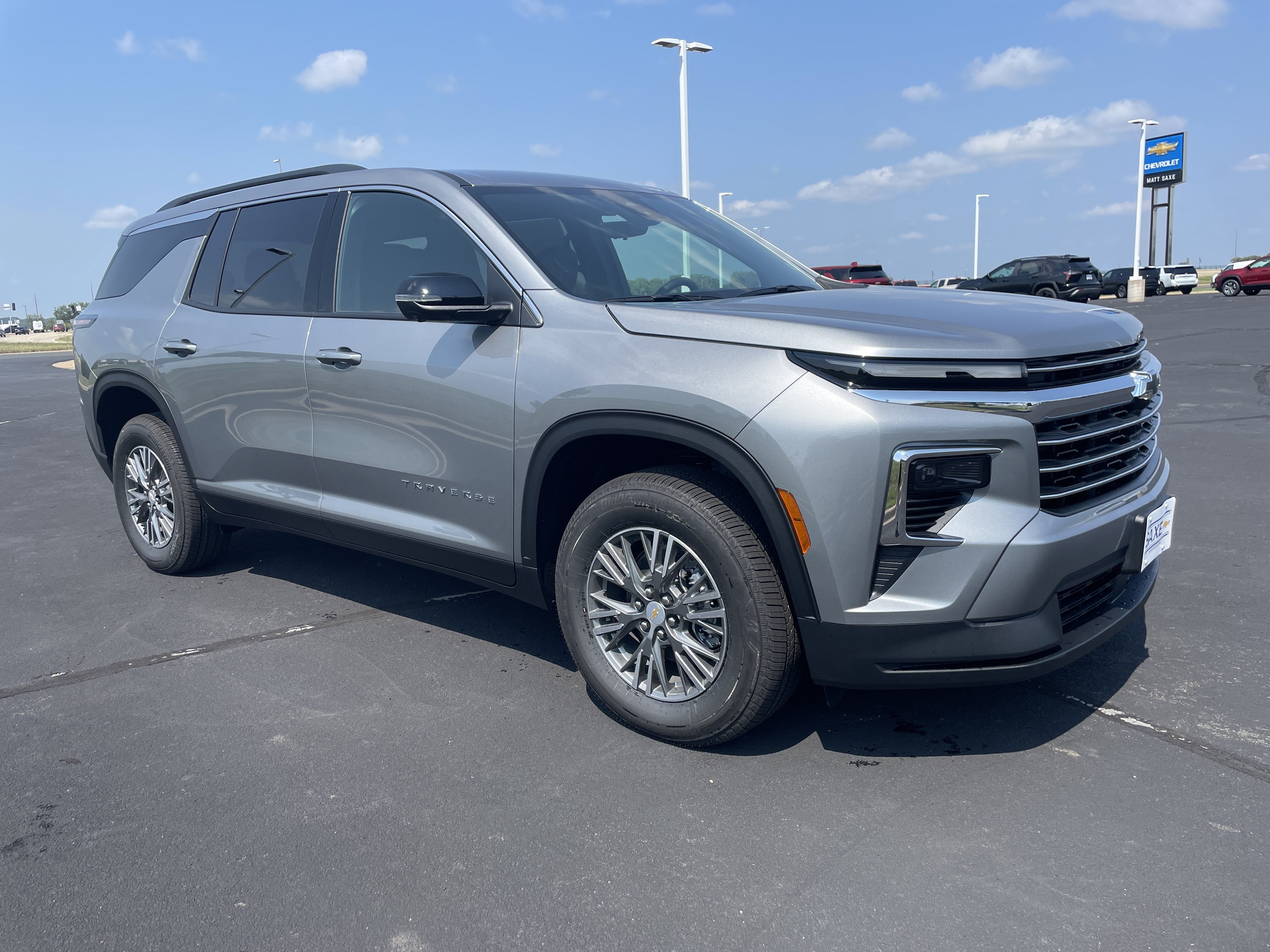 2026 Chevrolet Traverse LT