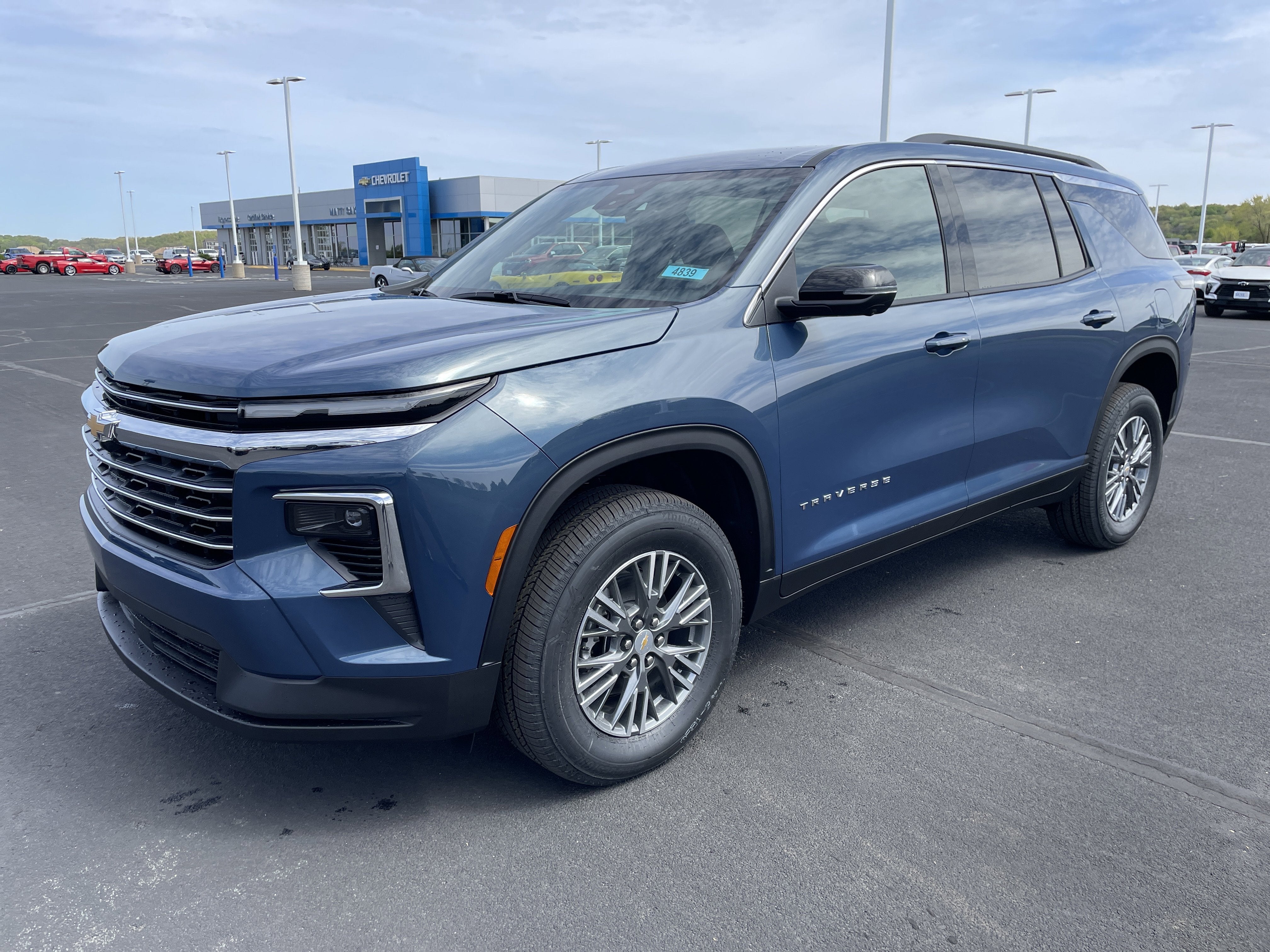 2026 Chevrolet Traverse LT