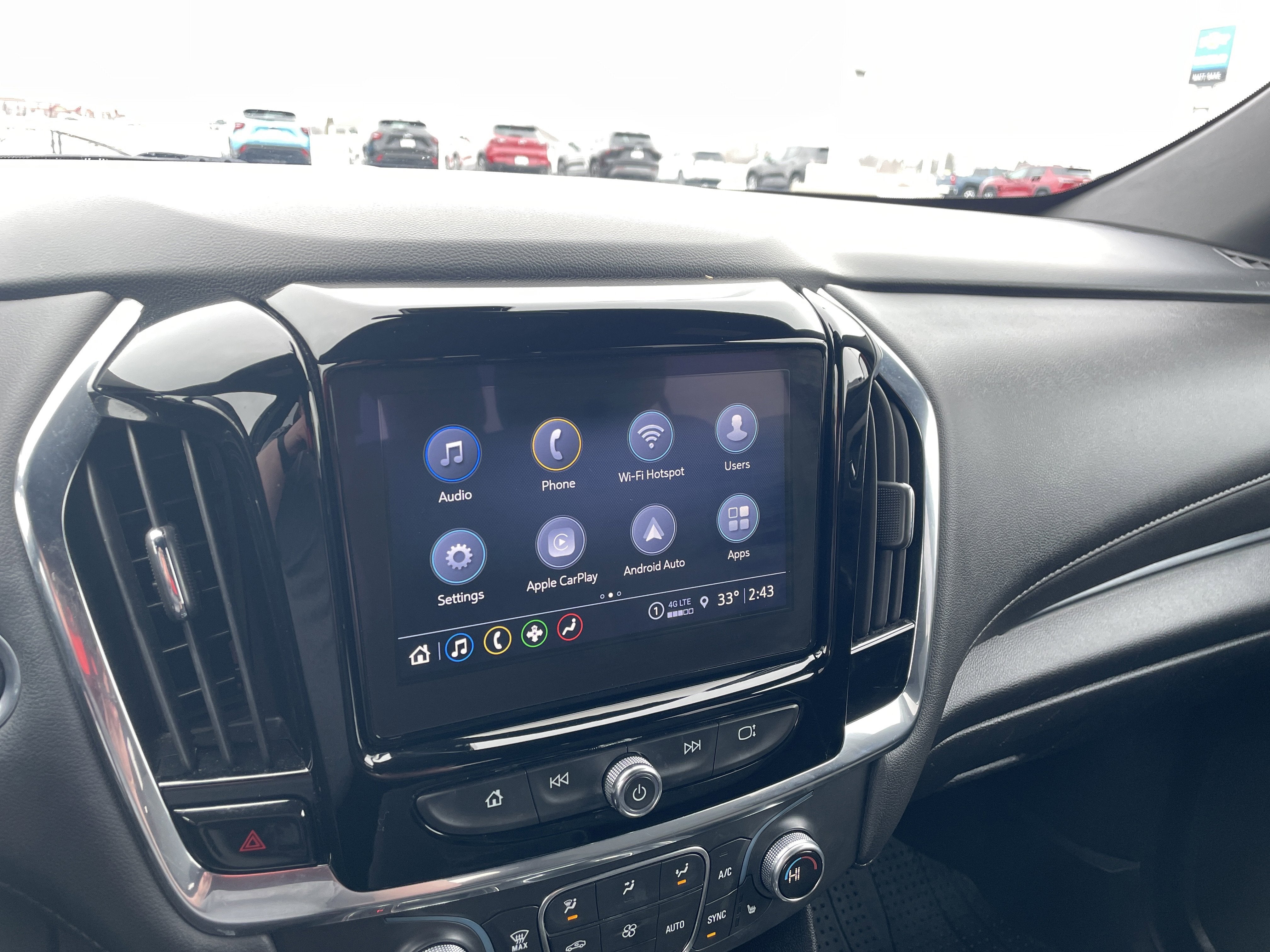 2023 Chevrolet Traverse LT Cloth