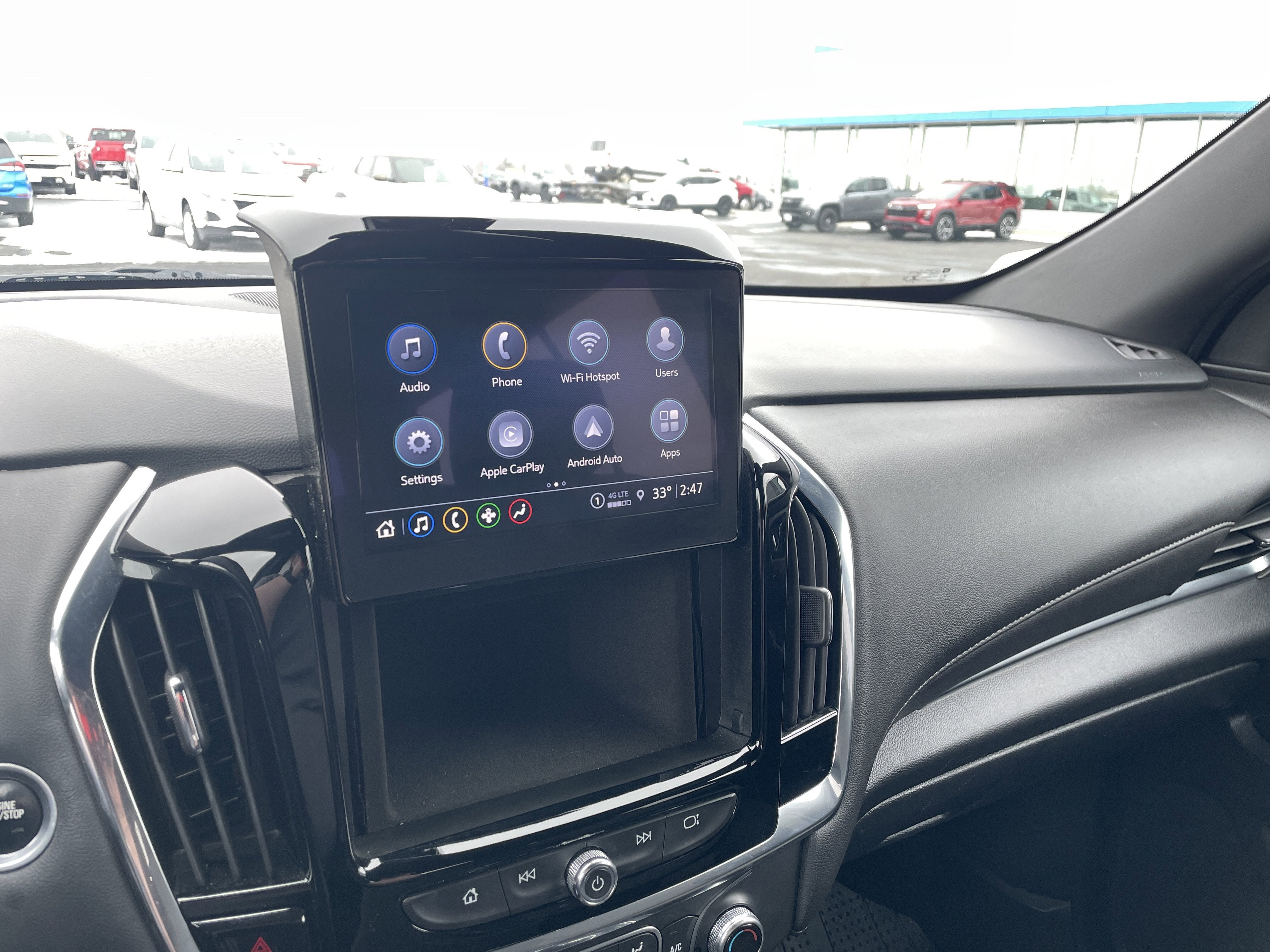 2023 Chevrolet Traverse LT Cloth