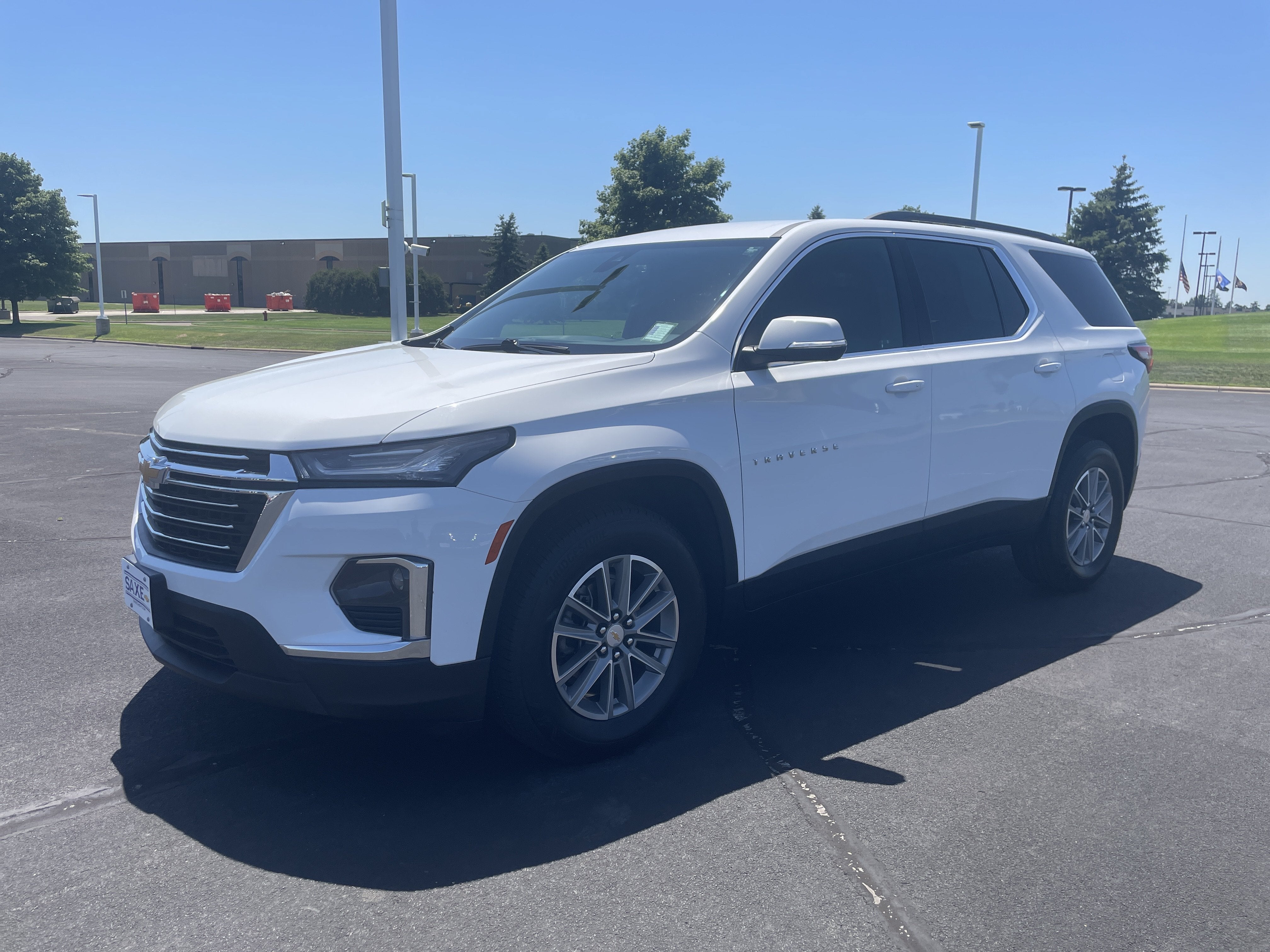 2023 Chevrolet Traverse LT Cloth