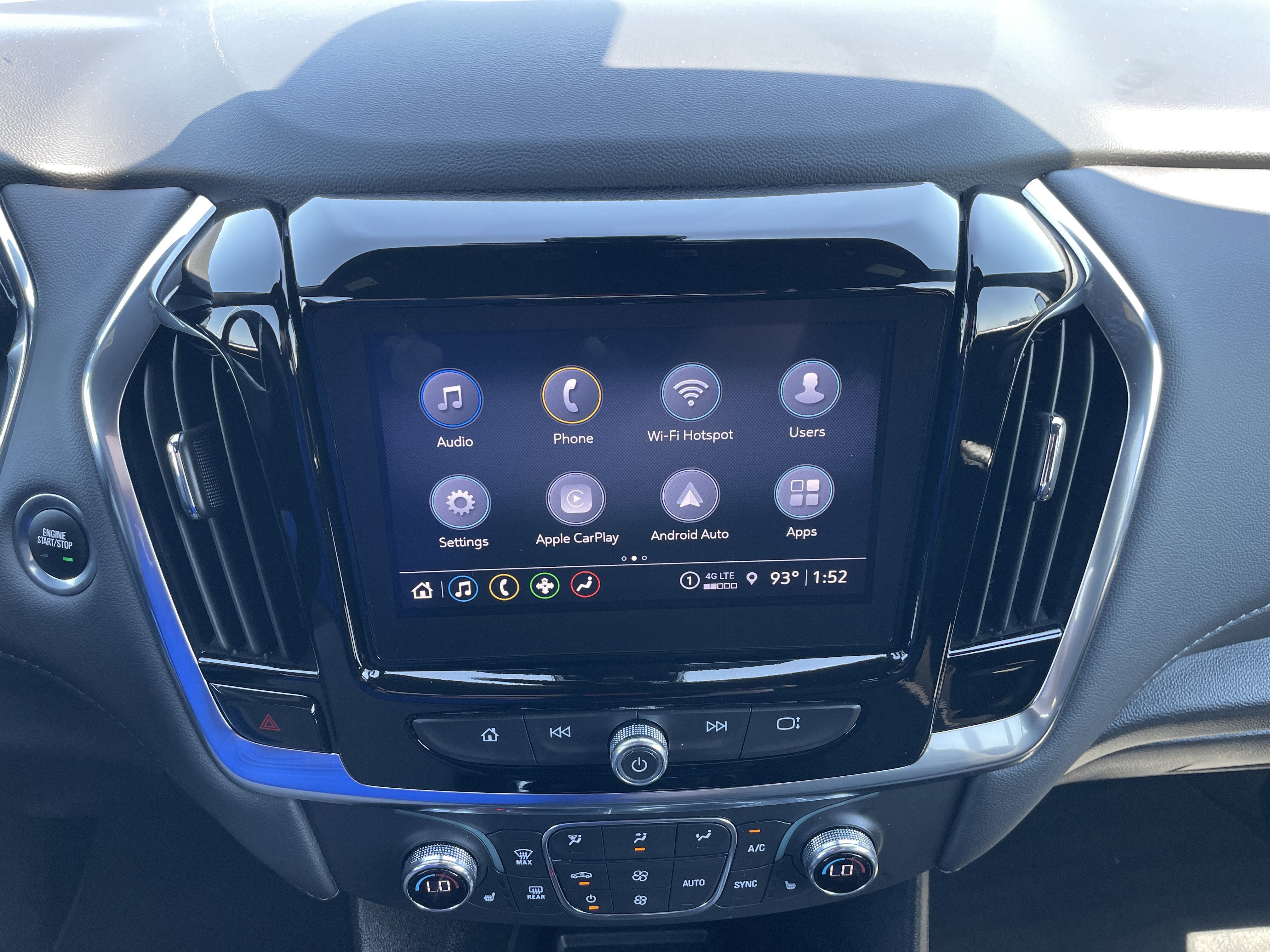 2023 Chevrolet Traverse LT Cloth