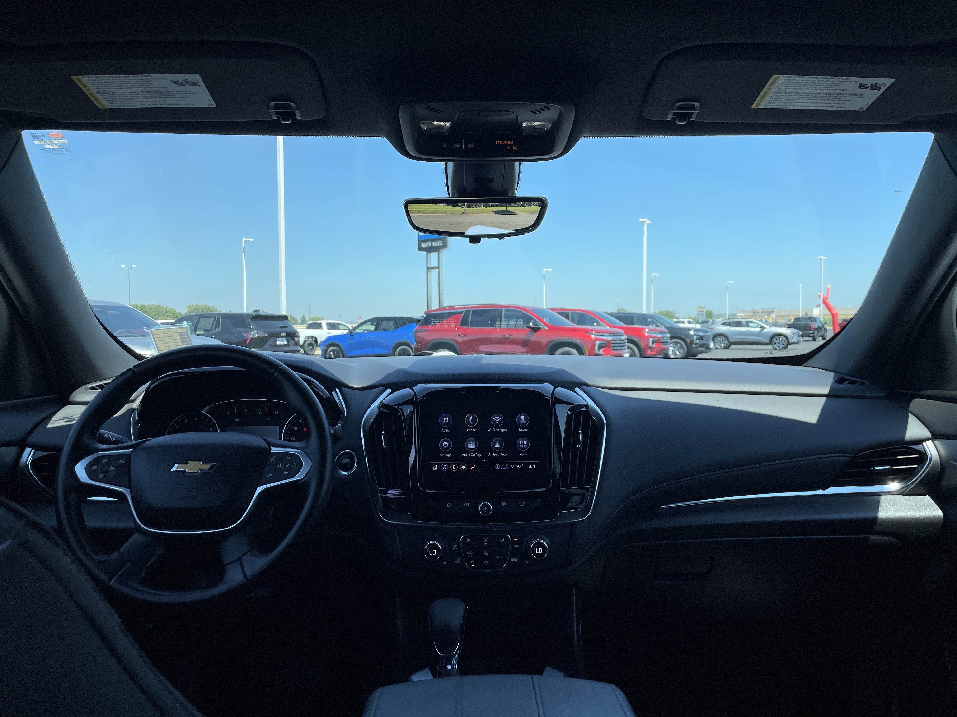 2023 Chevrolet Traverse LT Cloth