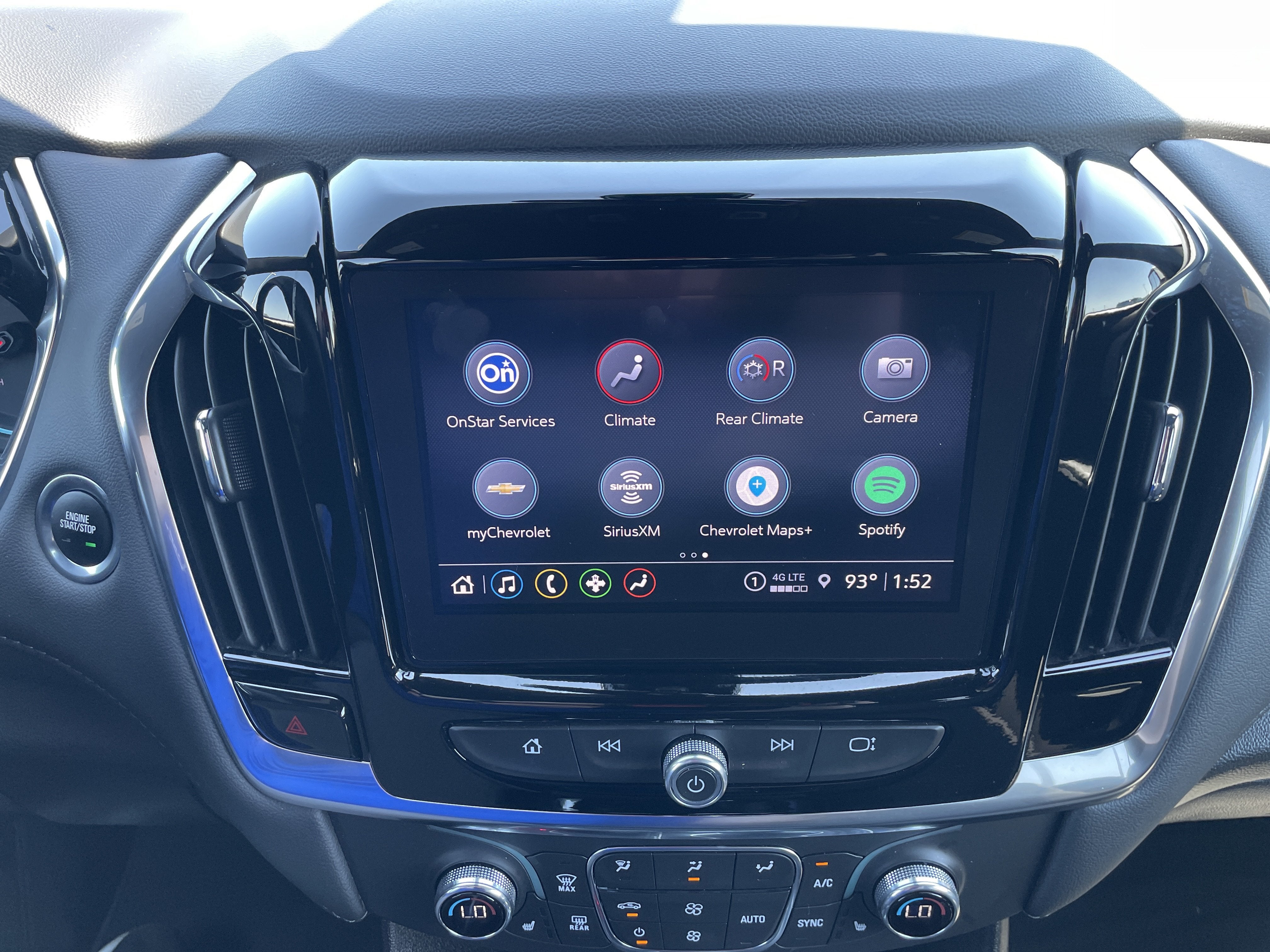 2023 Chevrolet Traverse LT Cloth