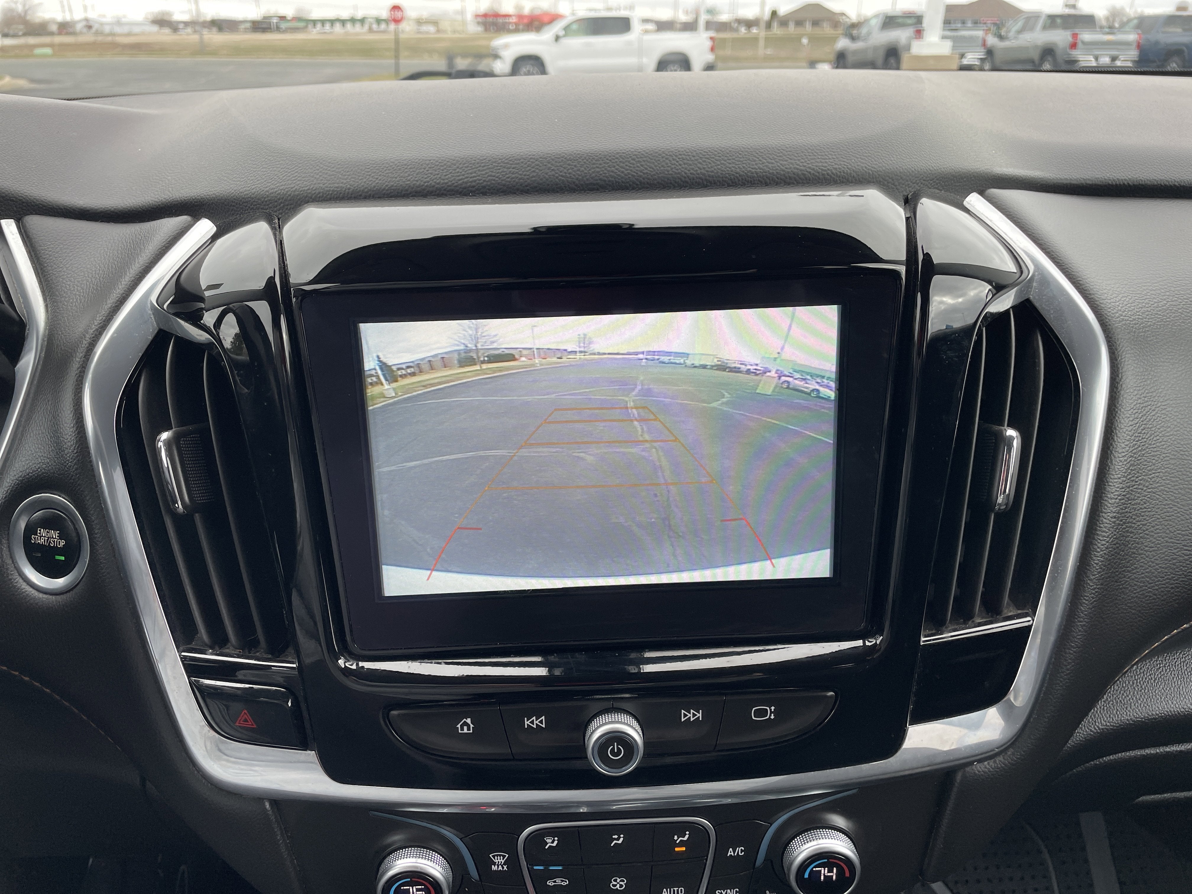 2018 Chevrolet Traverse LT Cloth