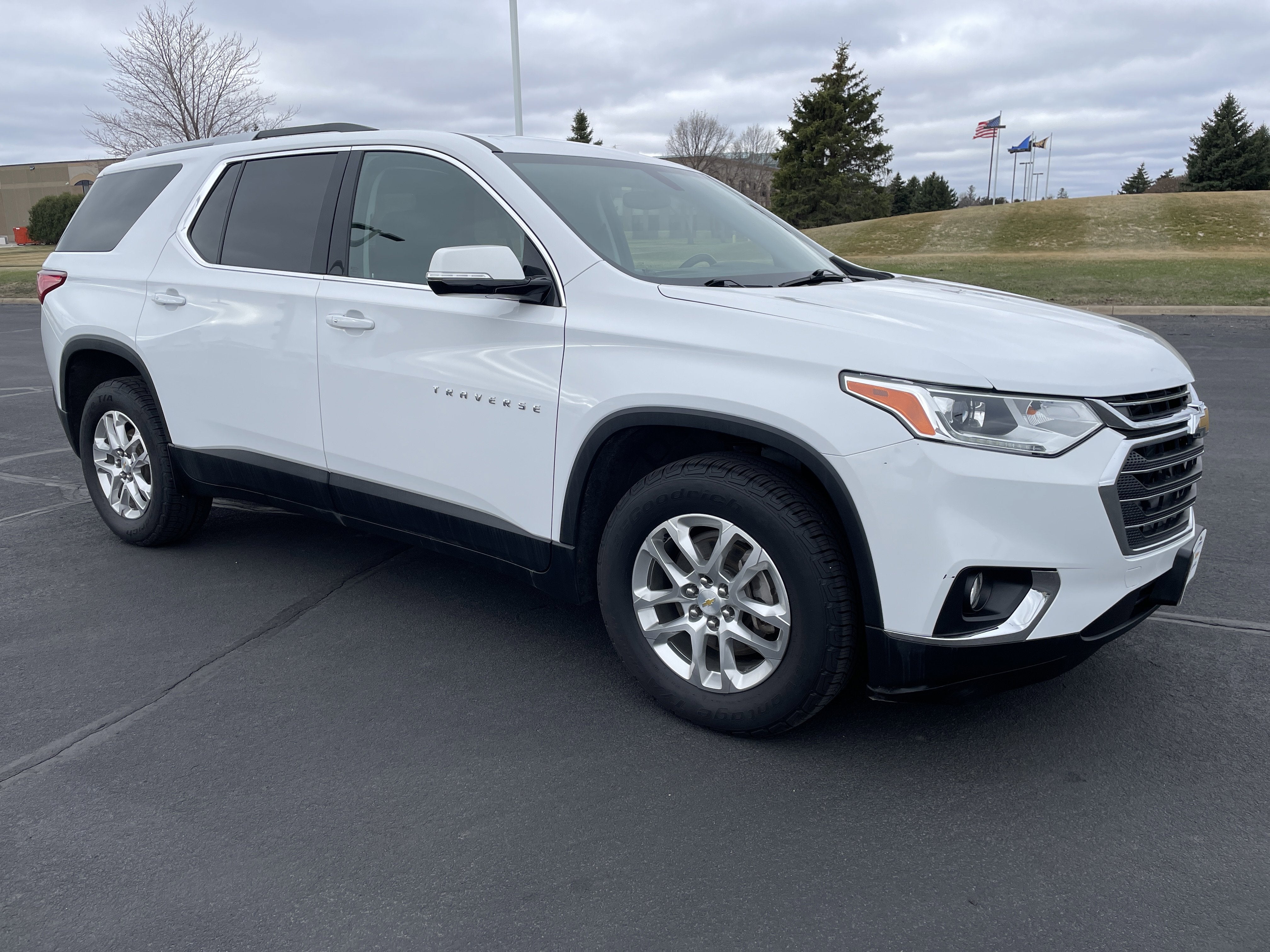 2018 Chevrolet Traverse LT Cloth