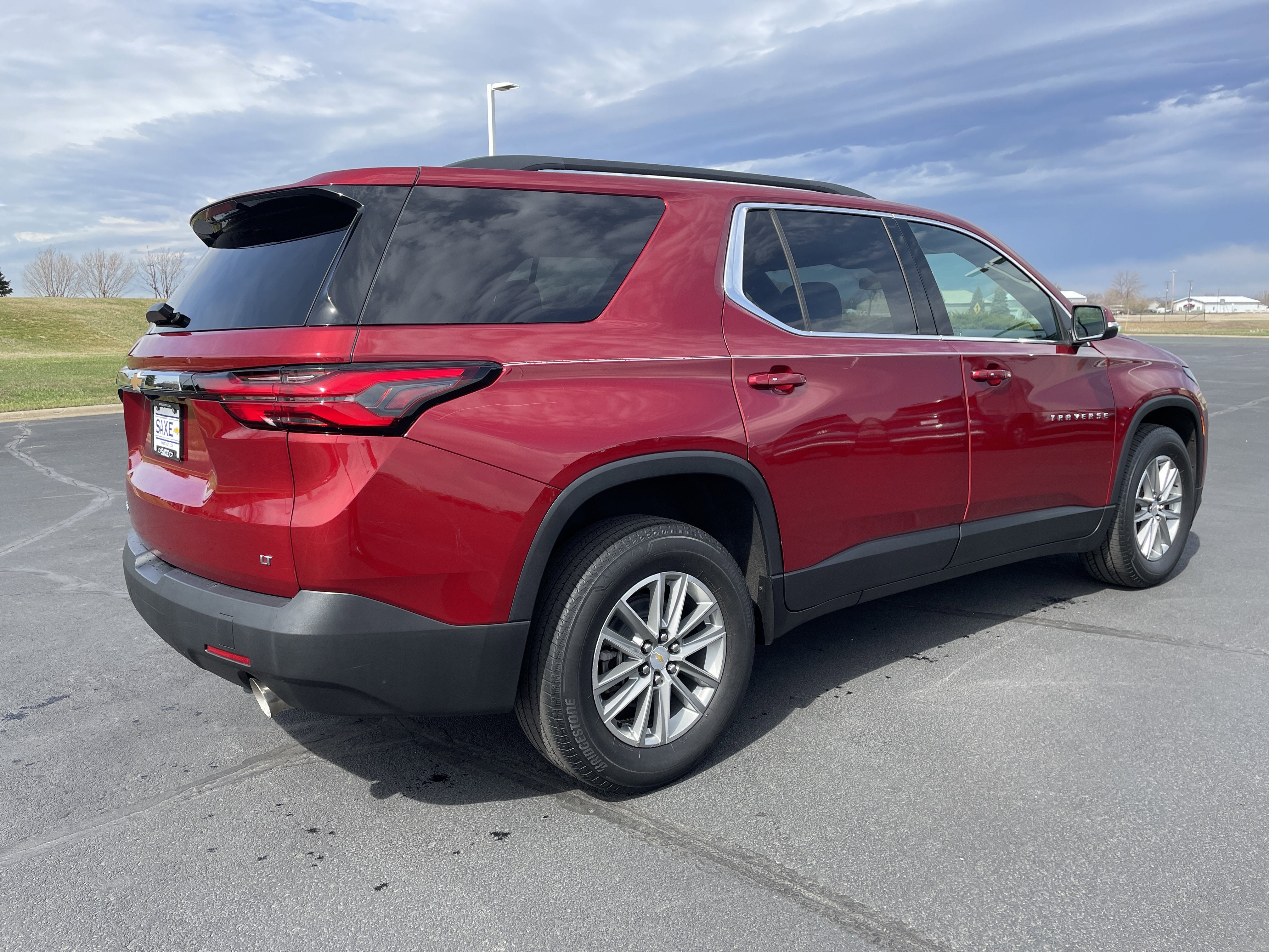 2023 Chevrolet Traverse LT Cloth
