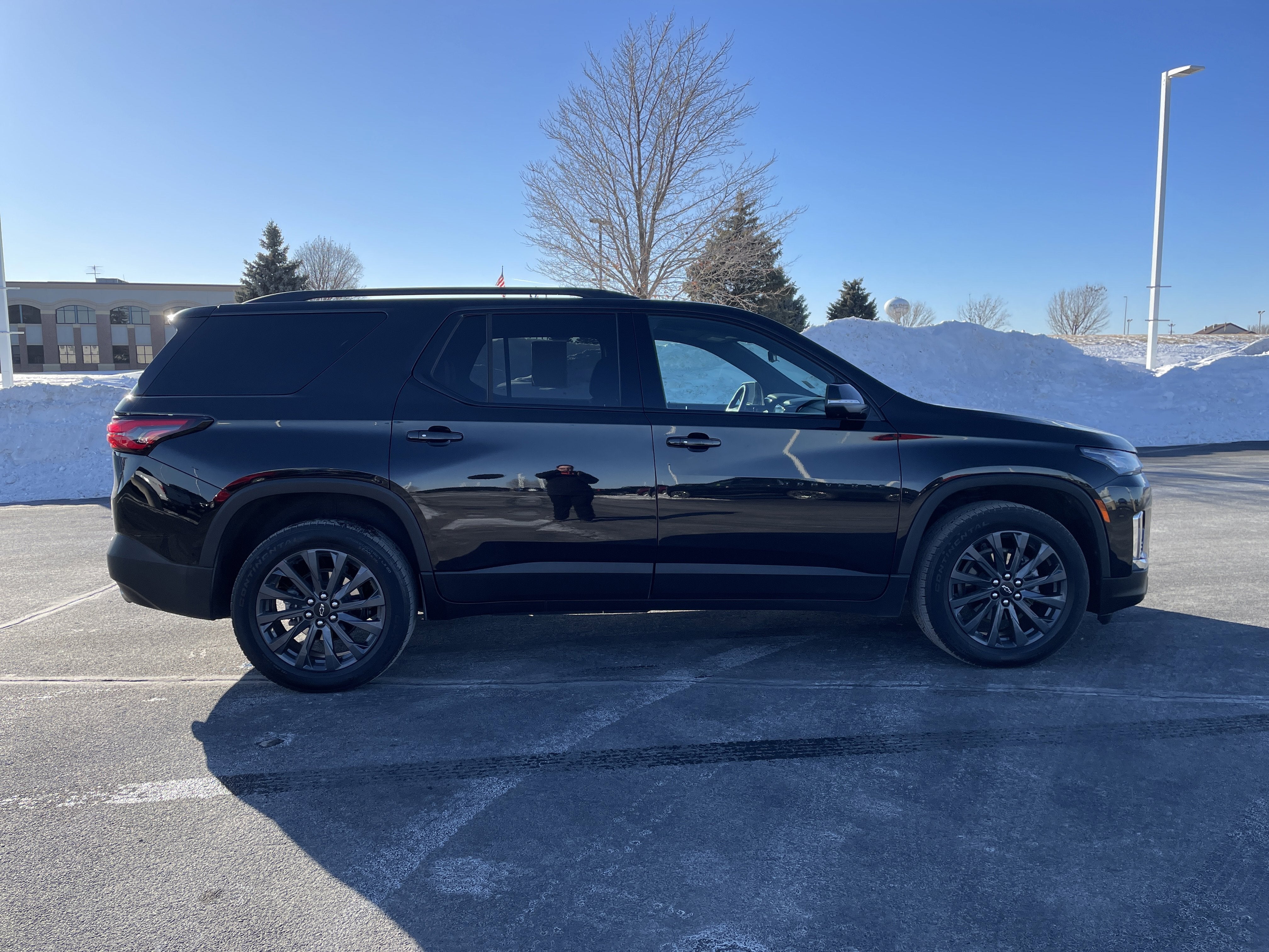 2023 Chevrolet Traverse RS