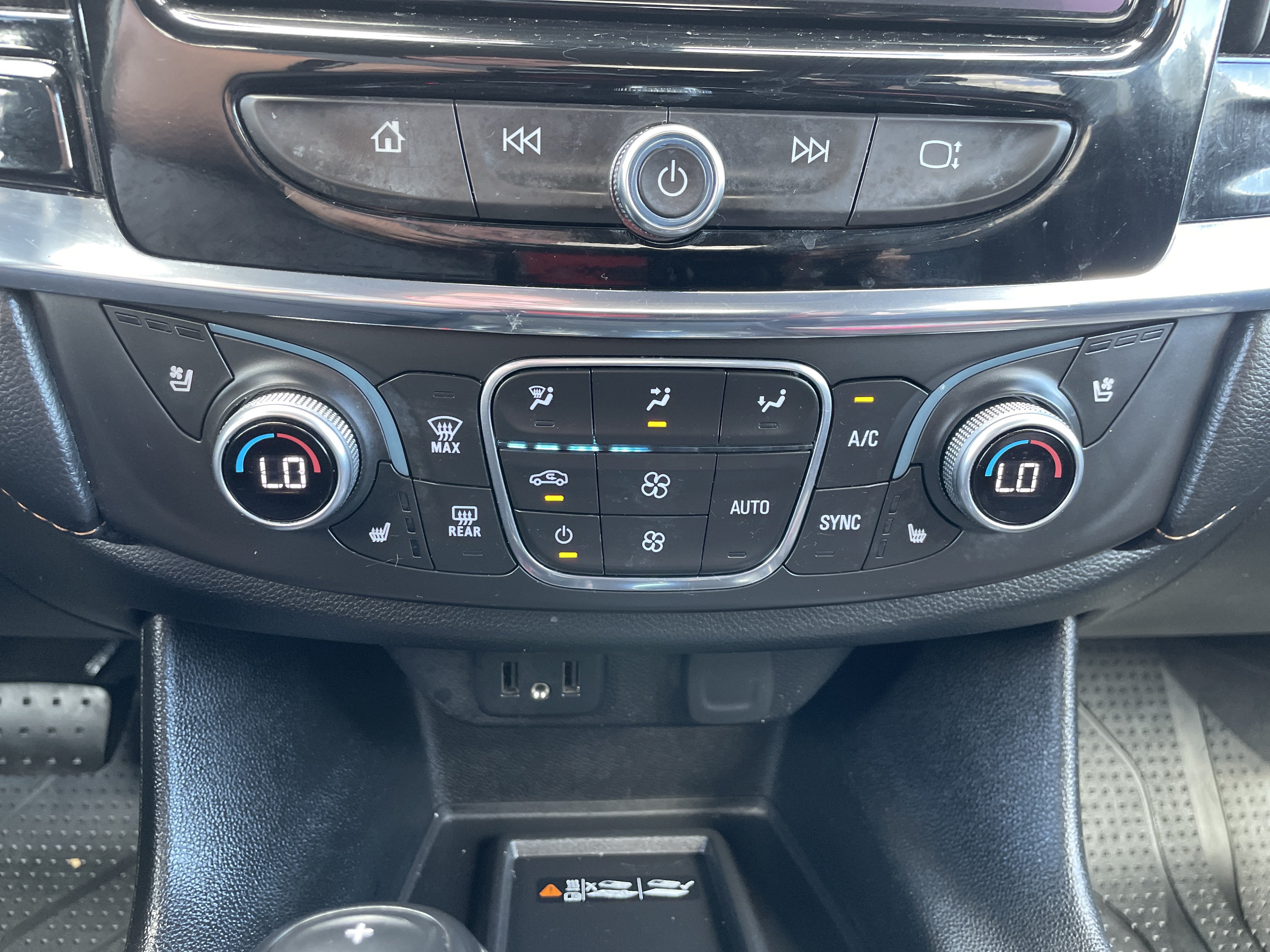 2018 Chevrolet Traverse Premier