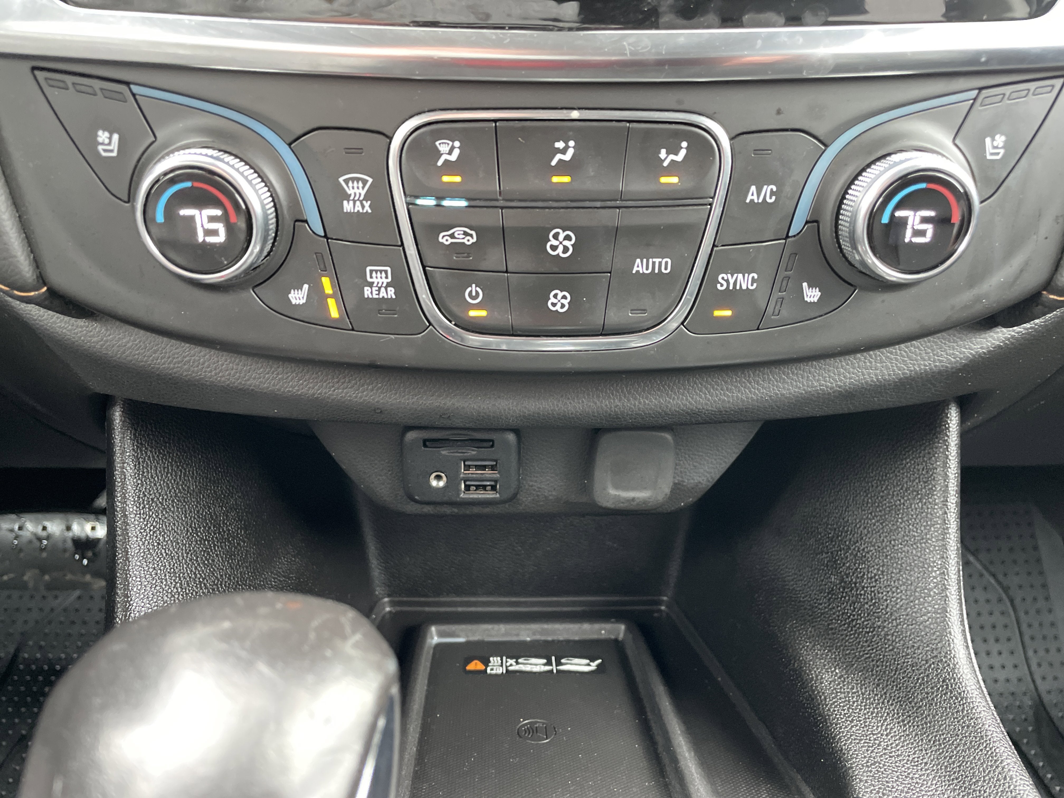 2021 Chevrolet Traverse Premier