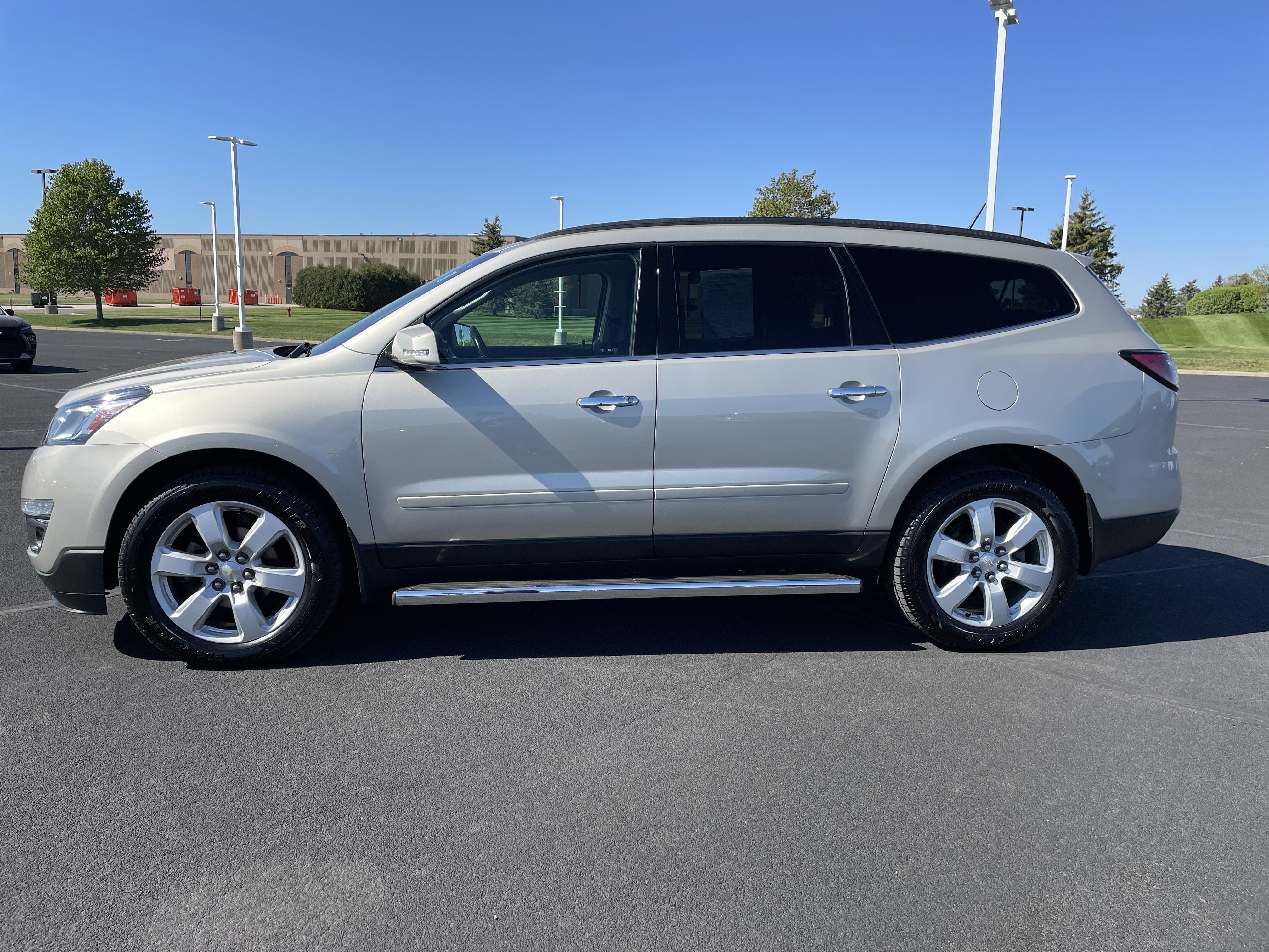 Used 2016 Chevrolet Traverse 1LT with VIN 1GNKVGKD3GJ295593 for sale in Belle Plaine, Minnesota