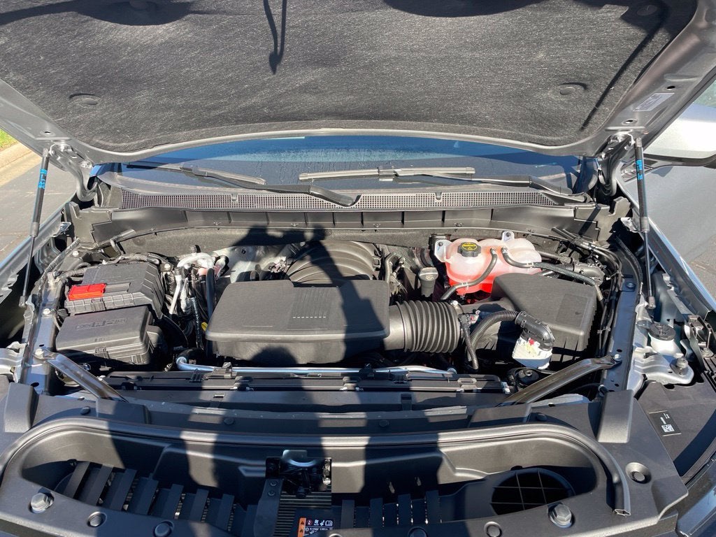 2026 Chevrolet Suburban Z71 - Photo 29