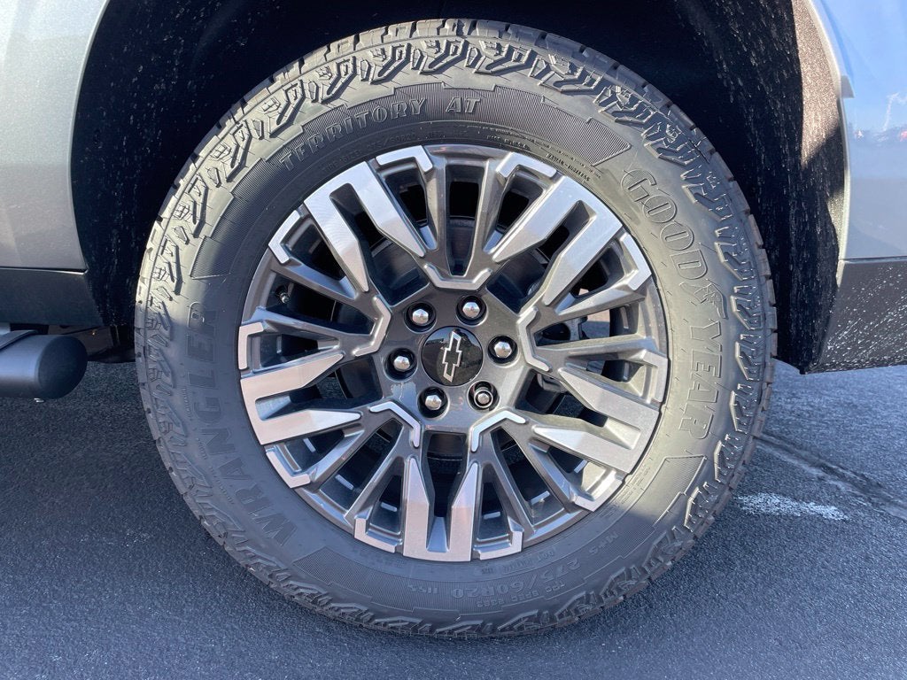 2026 Chevrolet Suburban Z71 - Photo 31